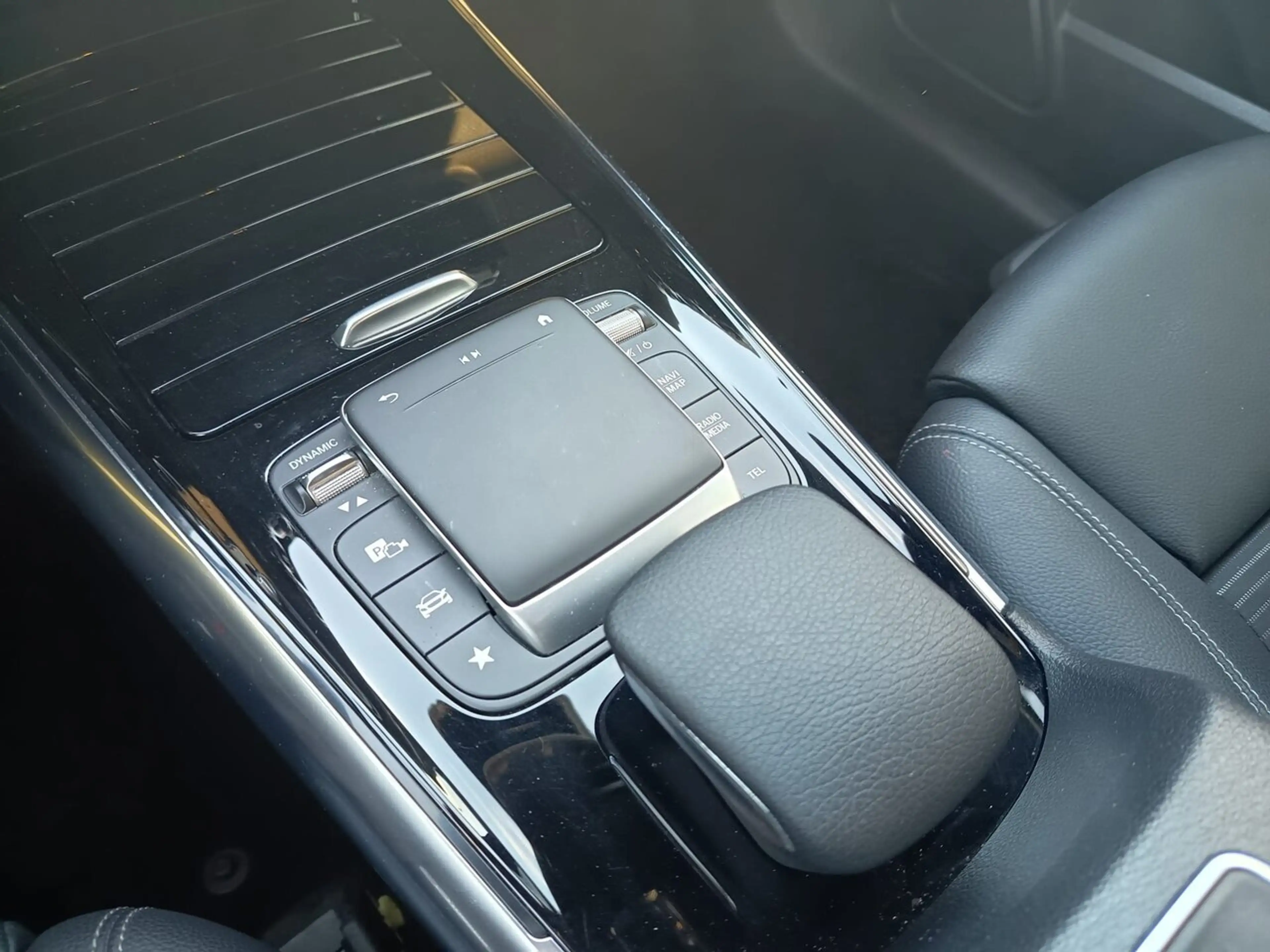 Mercedes-Benz B 200 AUTOMAAT / Elektr. Koffer / Camera / ... — photo 20