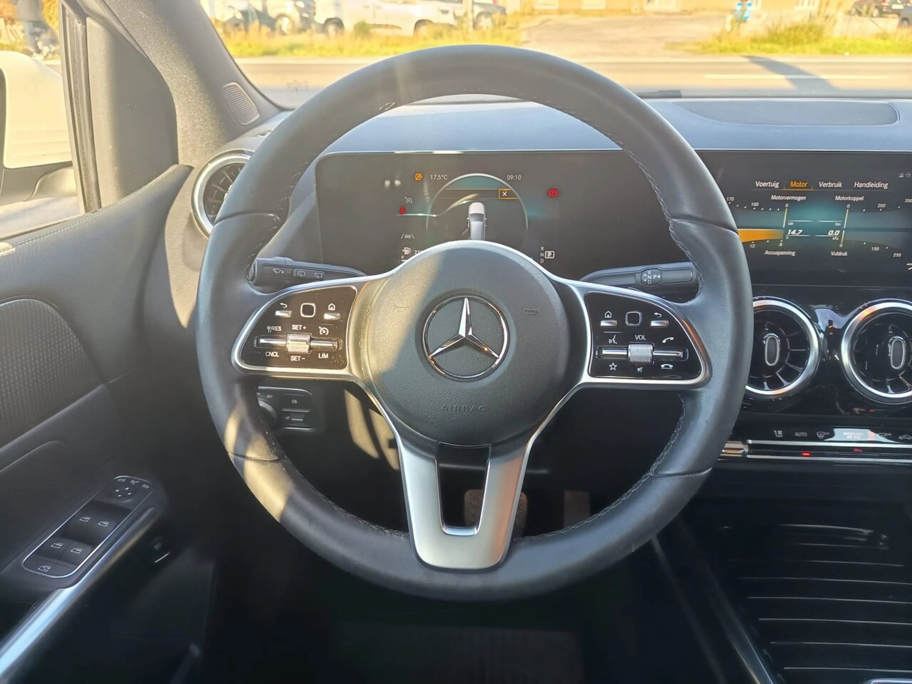 Mercedes-Benz B 200 AUTOMAAT / Elektr. Koffer / Camera / ... — photo 9