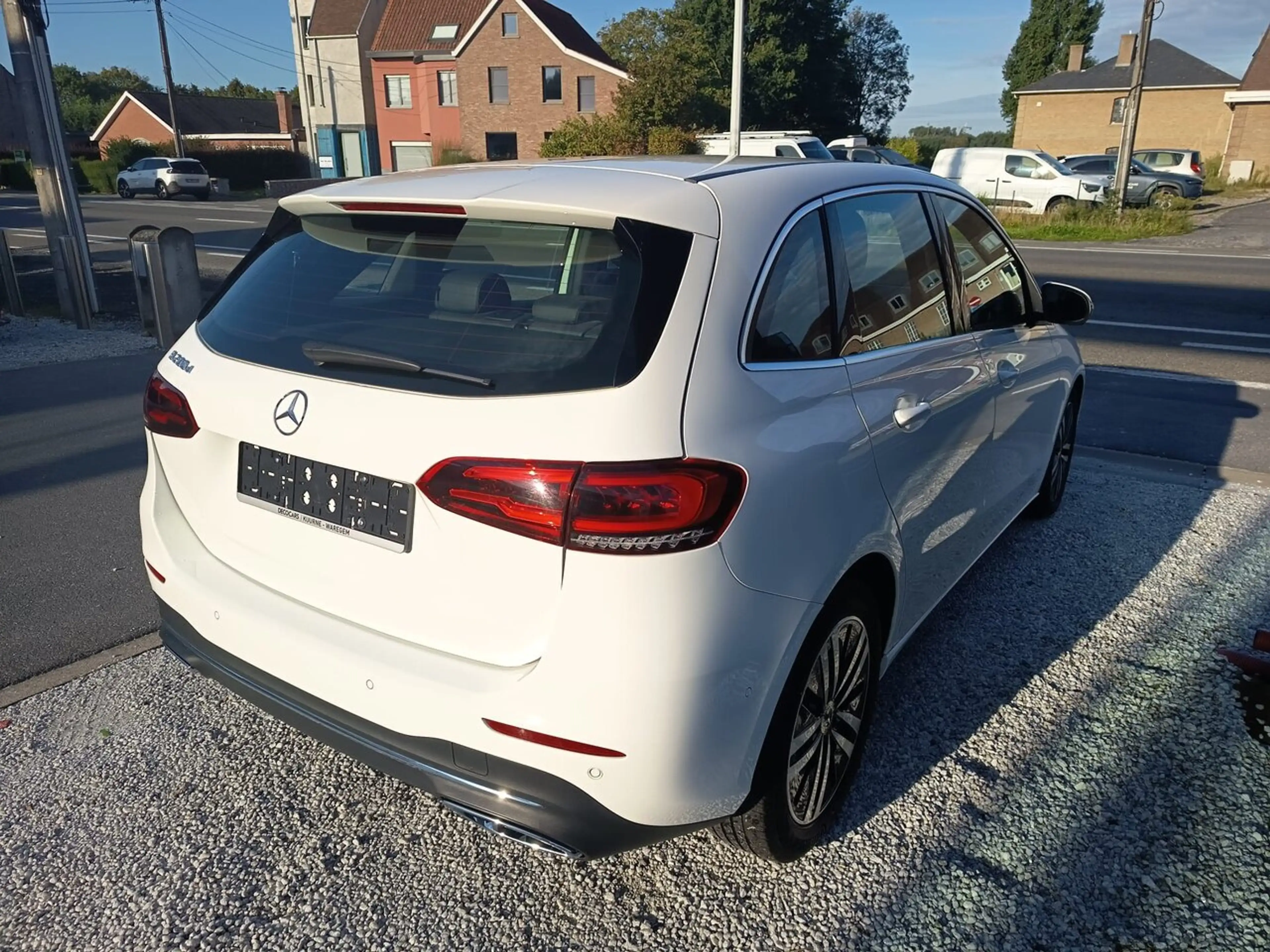 Mercedes-Benz B 200 AUTOMAAT / Elektr. Koffer / Camera / ... — photo 5