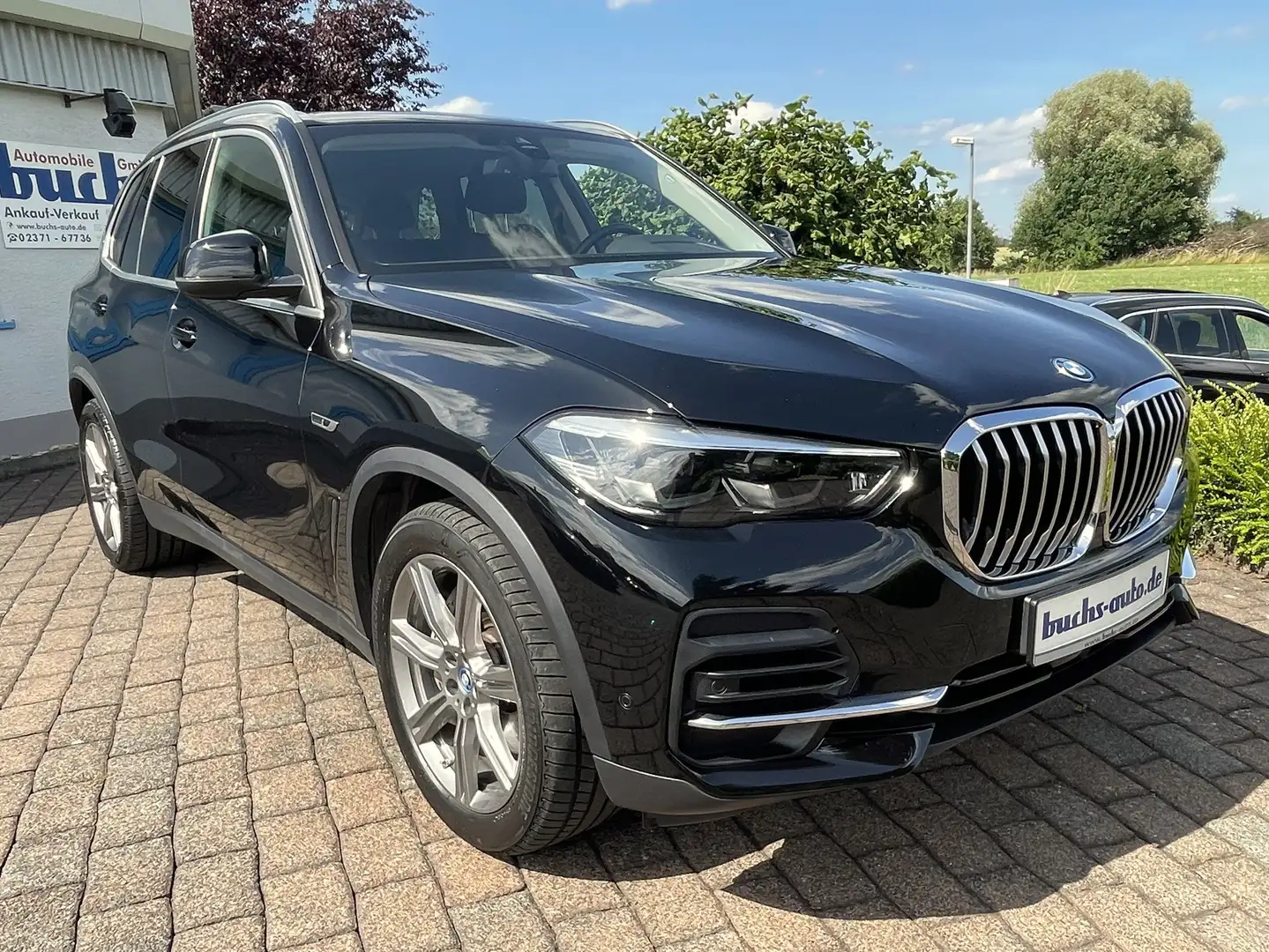 BMW X5 xDrive 45e AHK ACC 20" Räder Schwarz - 2