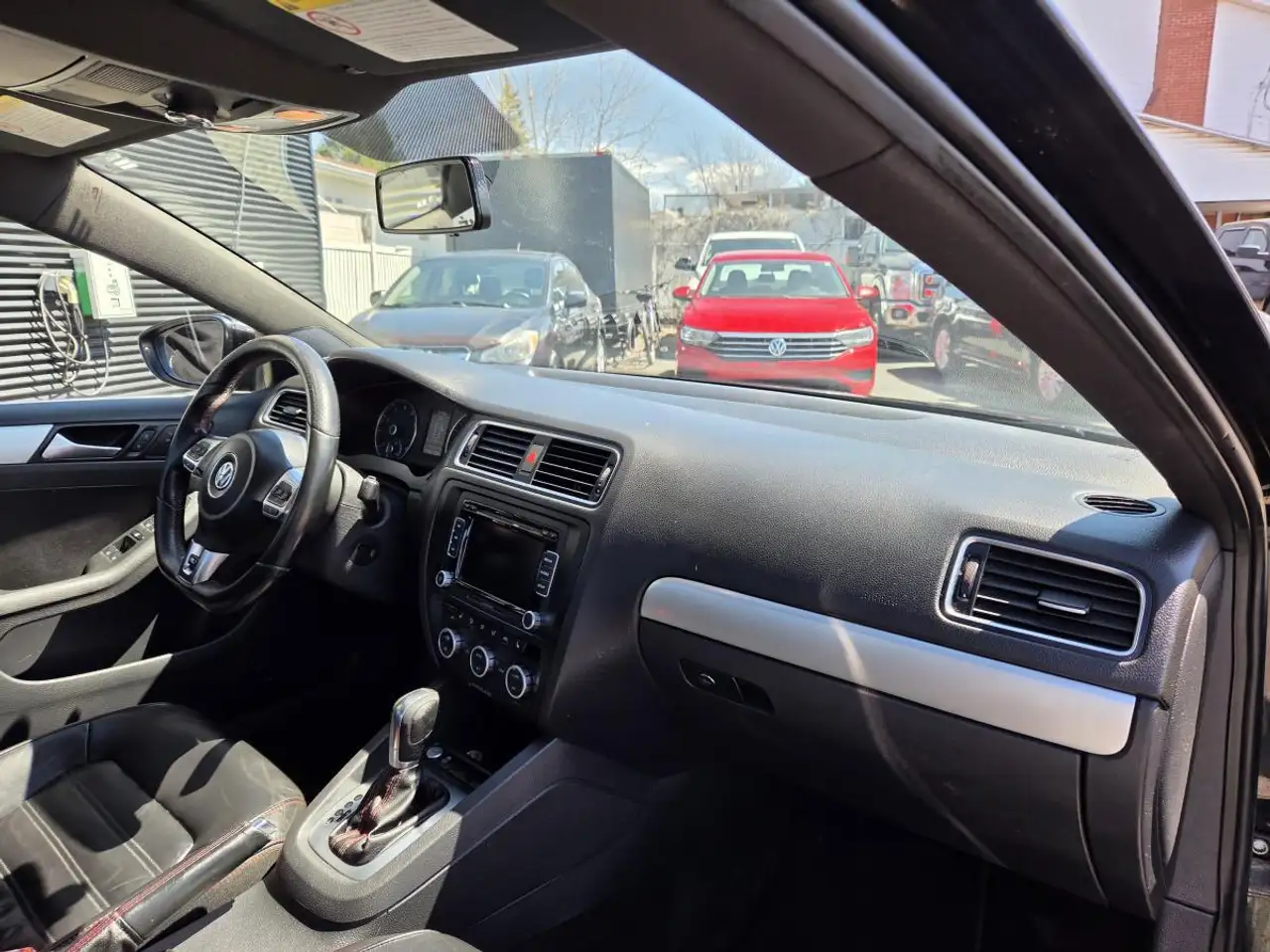 Volkswagen Jetta снимка Volkswagen Jetta
