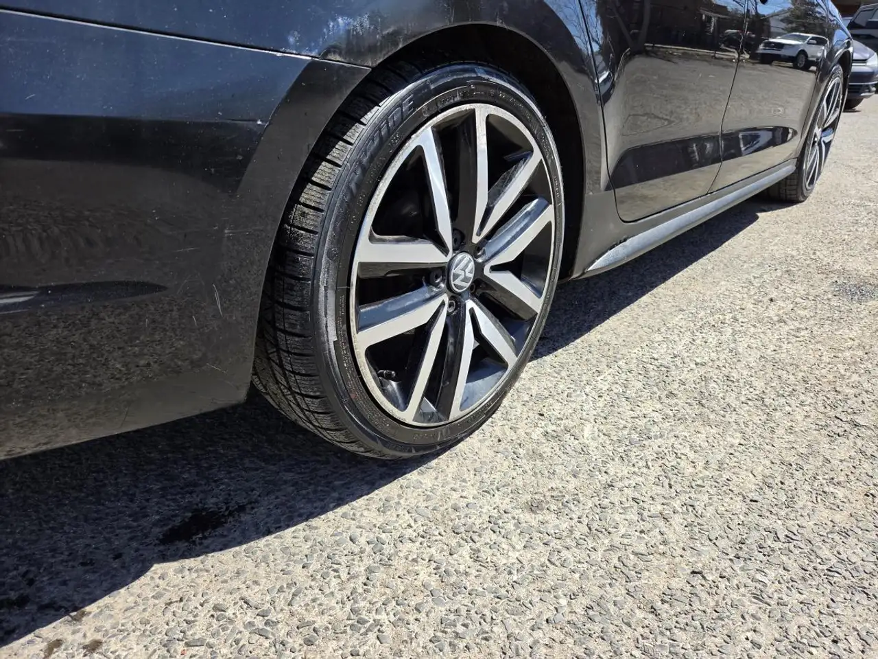 Volkswagen Jetta снимка Volkswagen Jetta