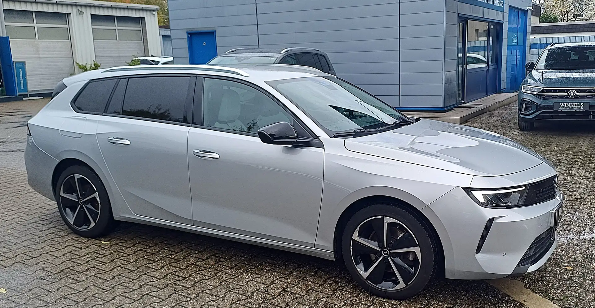 Opel Astra Astra Elegance-Klimaaut-Navi-Leder-Kamera-SH-17" Silber - 2