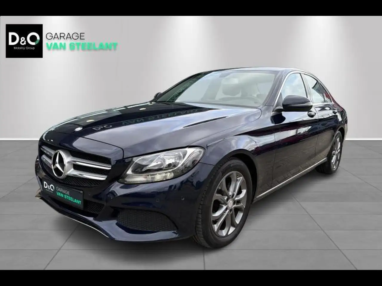 Mercedes-Benz C 180 Berline — photo 27 sur 36