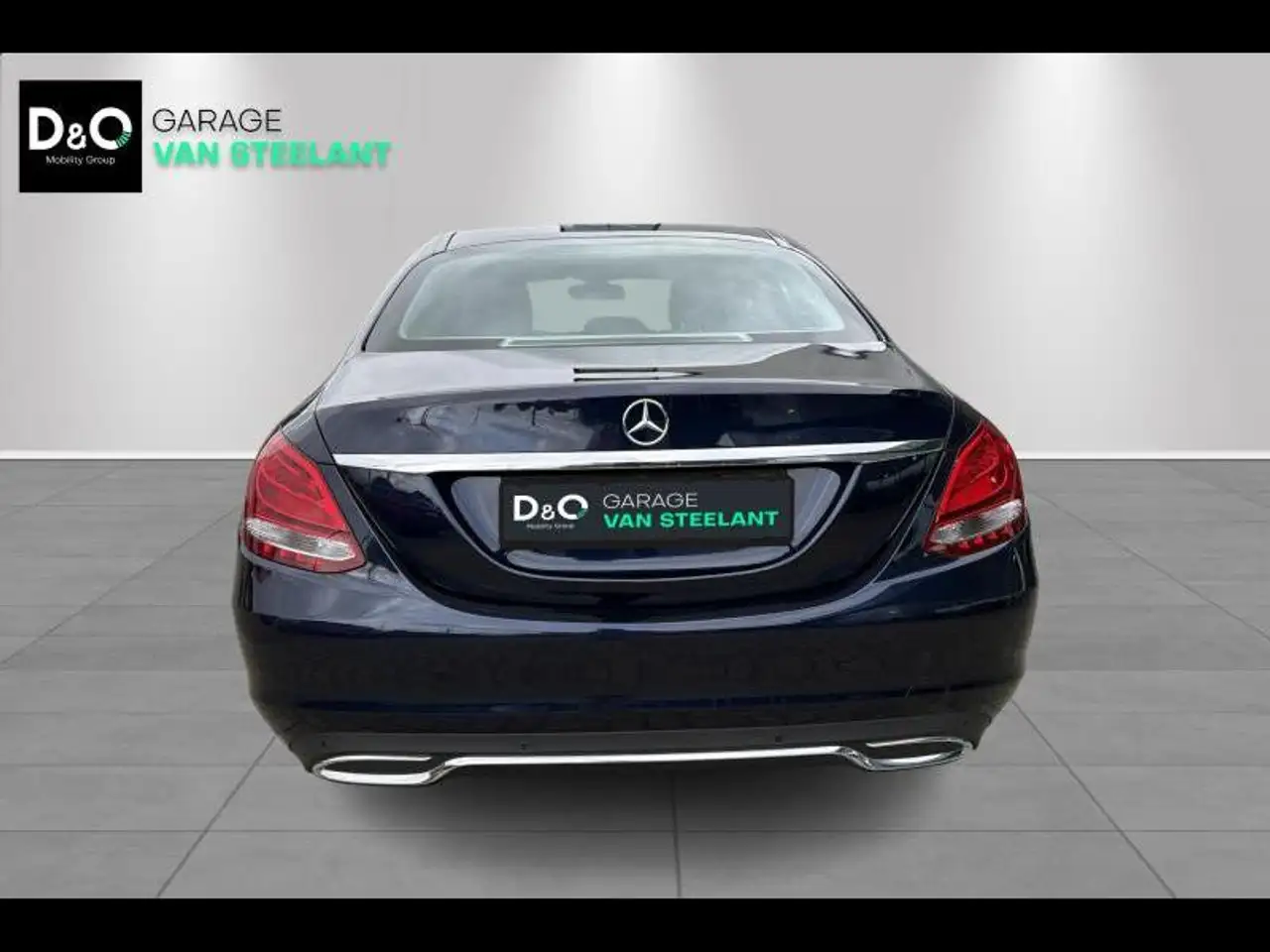 Mercedes-Benz C 180 Berline — photo 32 sur 36