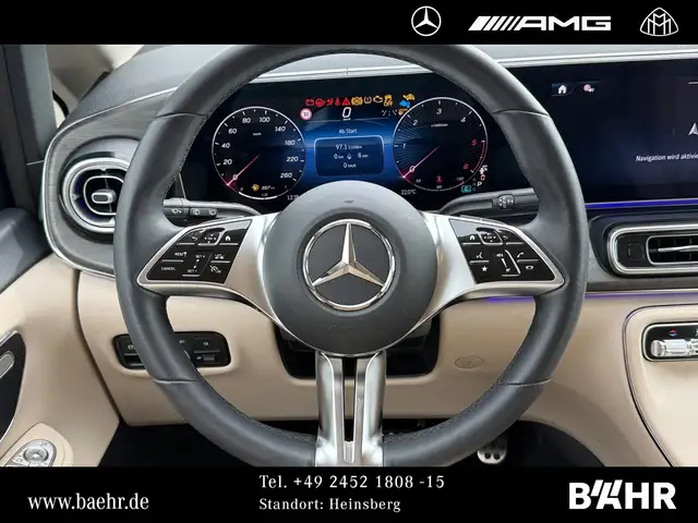 Mercedes-Benz V-Class view 13