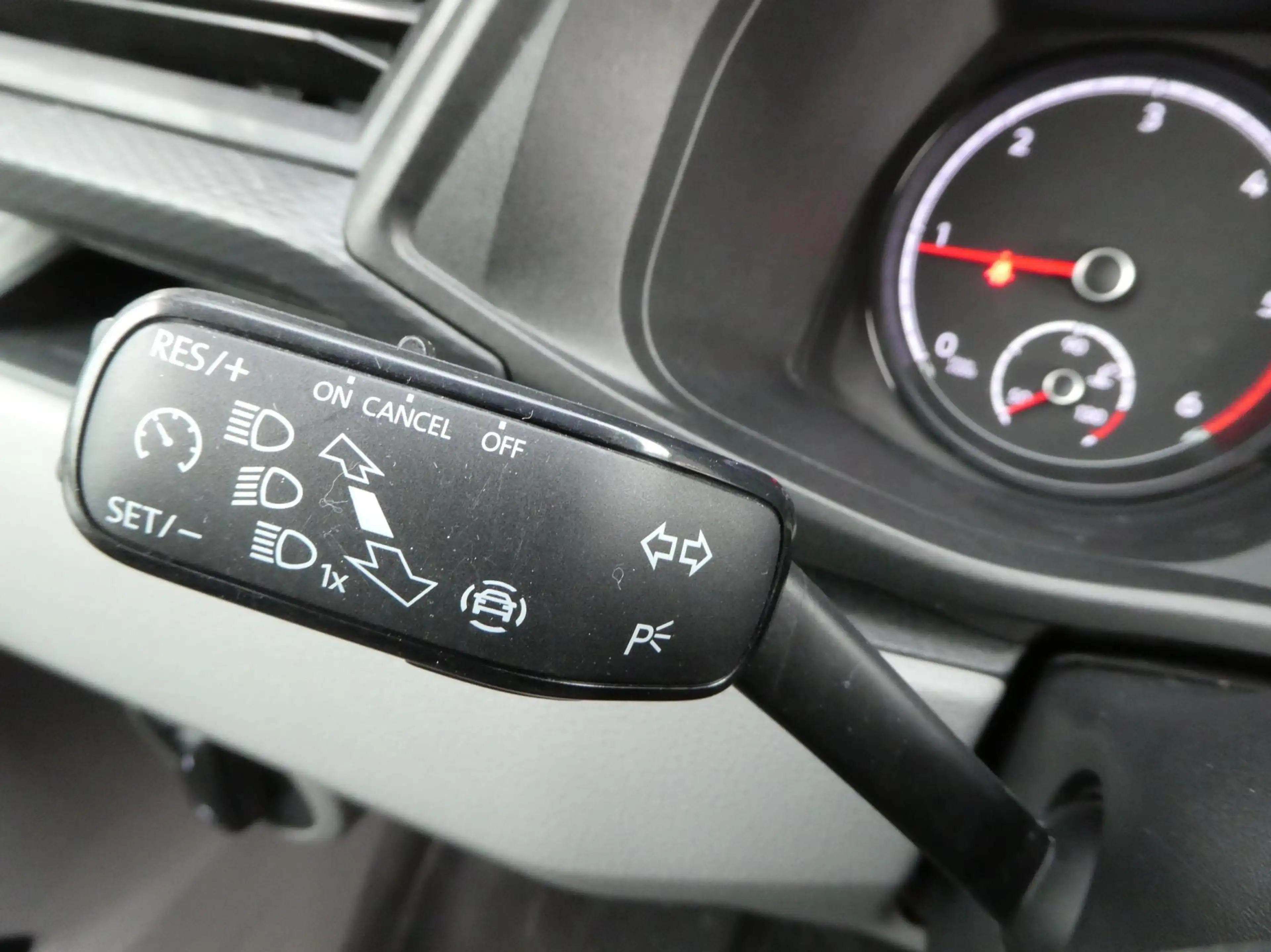 Volkswagen Transporter 2.0 TDI L2H1 150 pk automaat , 3 zits , trekhaak — photo 10