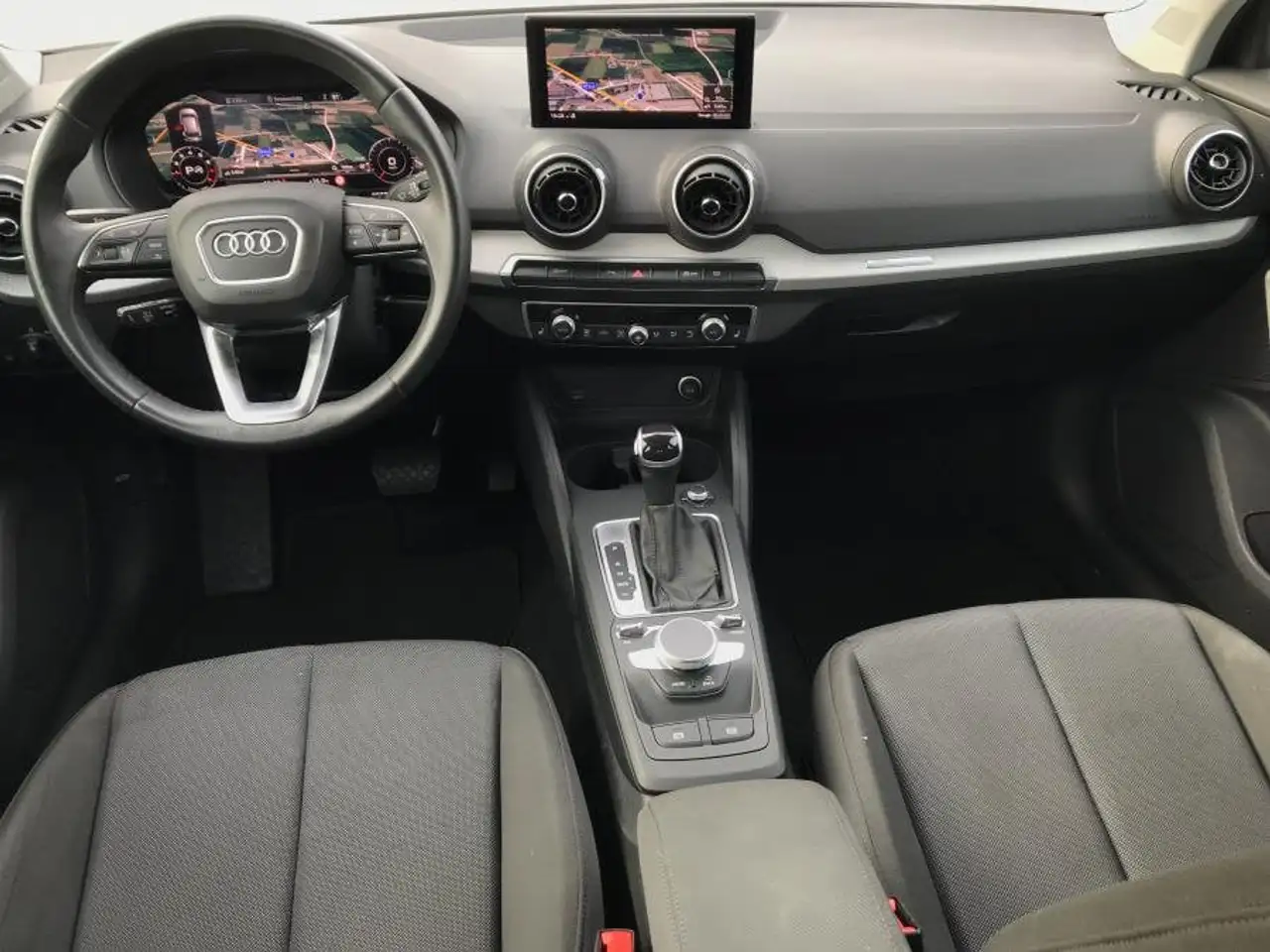 Audi Q2 35 TFSI S-Tronic Business Advanced NAVI+FULL LED+CAMERA 6