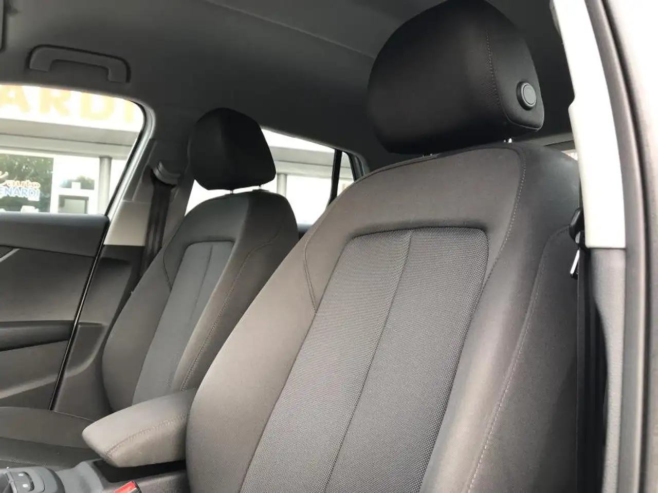 Audi Q2 35 TFSI S-Tronic Business Advanced NAVI+FULL LED+CAMERA 8