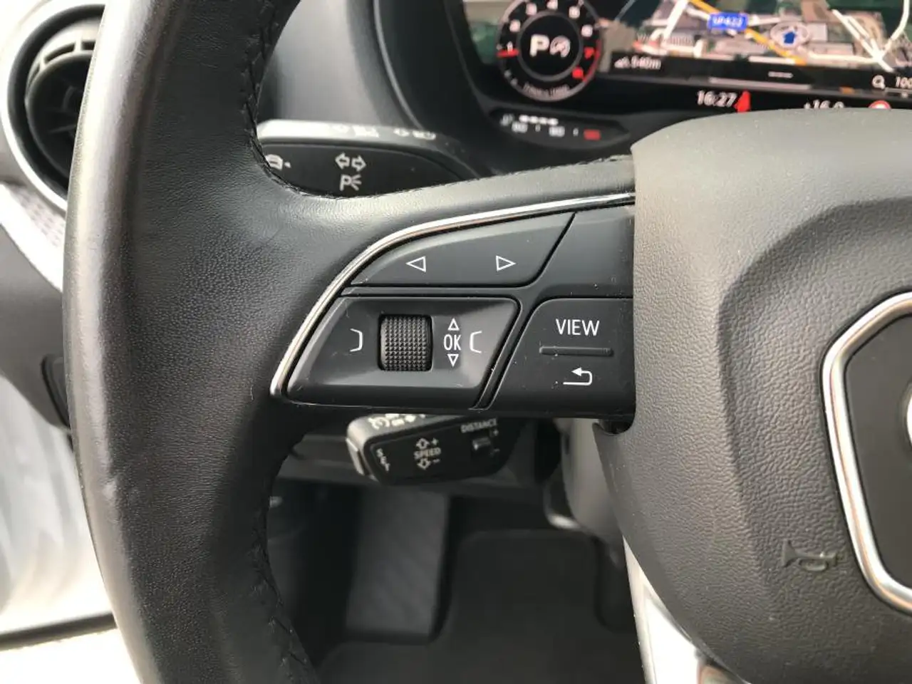 Audi Q2 35 TFSI S-Tronic Business Advanced NAVI+FULL LED+CAMERA 19