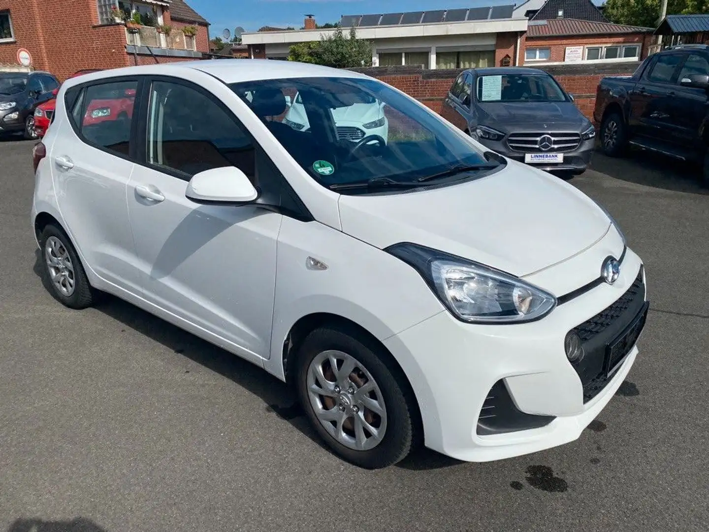 Hyundai i10 Trend Automatic Blanc - 1
