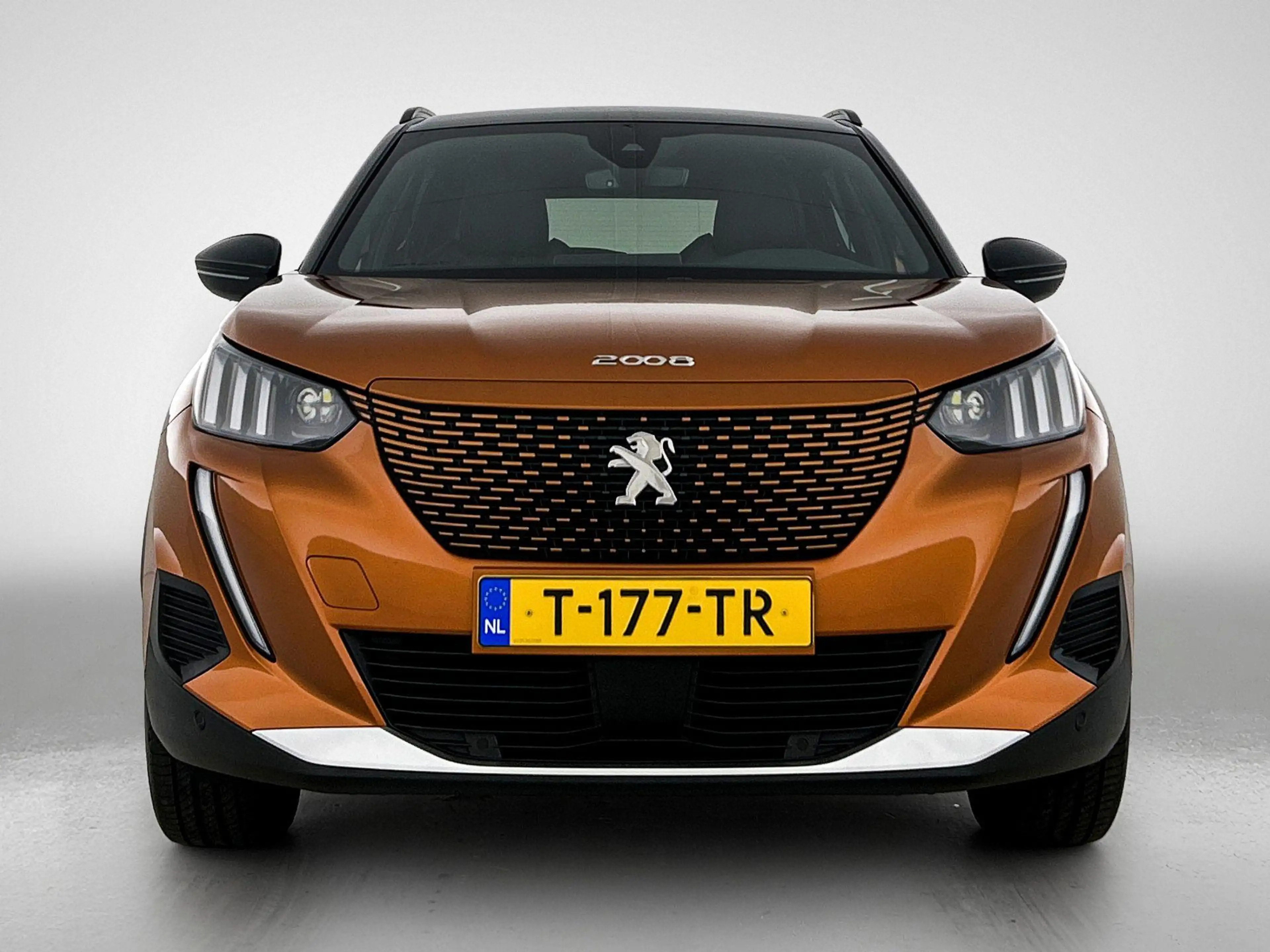 Peugeot e-2008 SUV EV GT 50 kWh 136pk | Accu 96% | Navigatie | Ac — photo 10