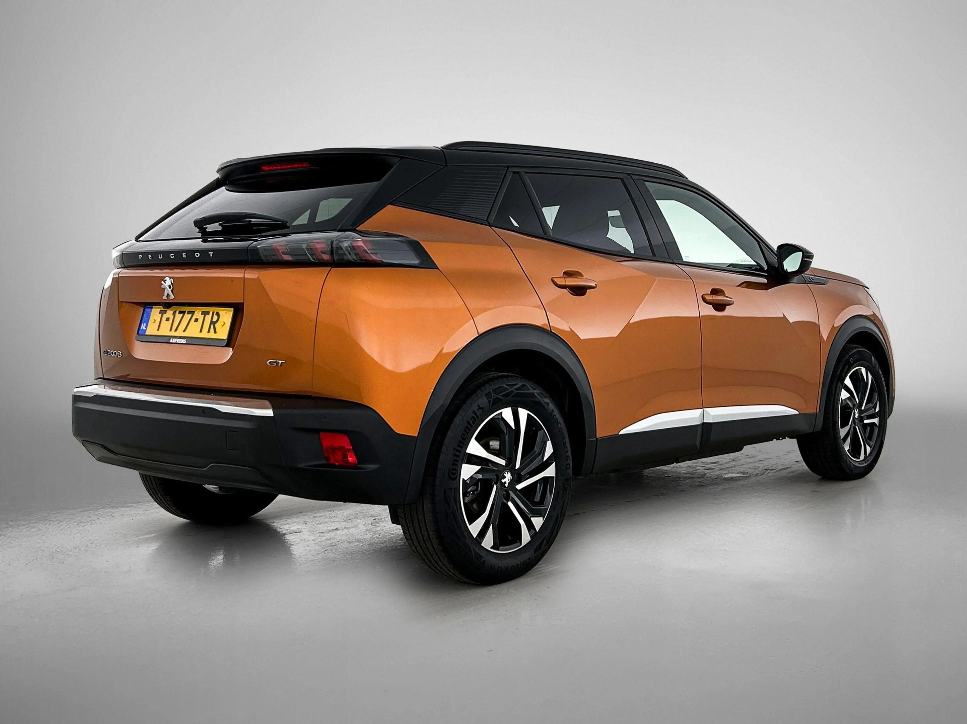 Peugeot e-2008 SUV EV GT 50 kWh 136pk | Accu 96% | Navigatie | Ac — photo 7