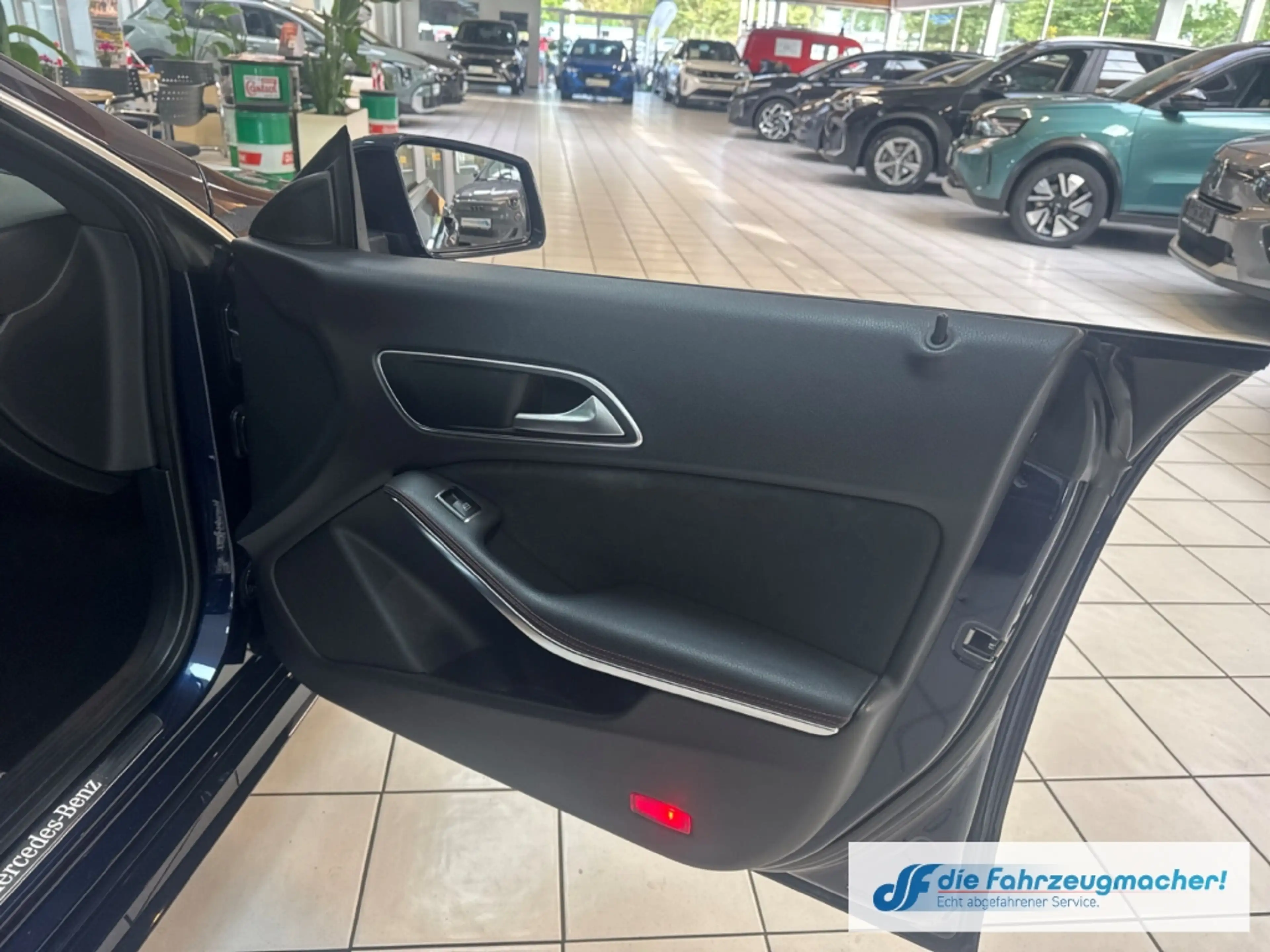Mercedes-Benz CLA 180 AMG Sportpaket Navi LED *EXPORT — photo 12