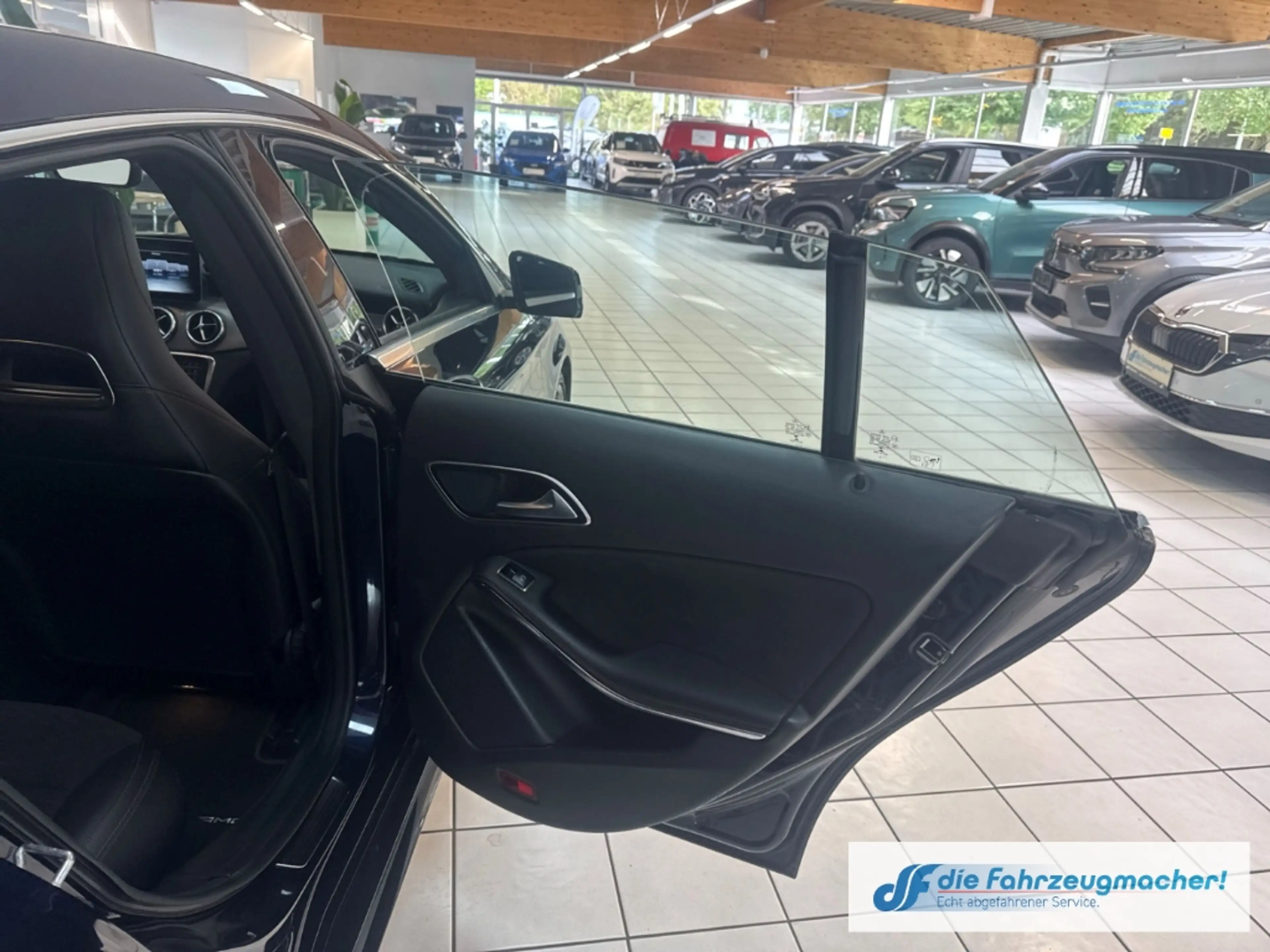 Mercedes-Benz CLA 180 AMG Sportpaket Navi LED *EXPORT — photo 15