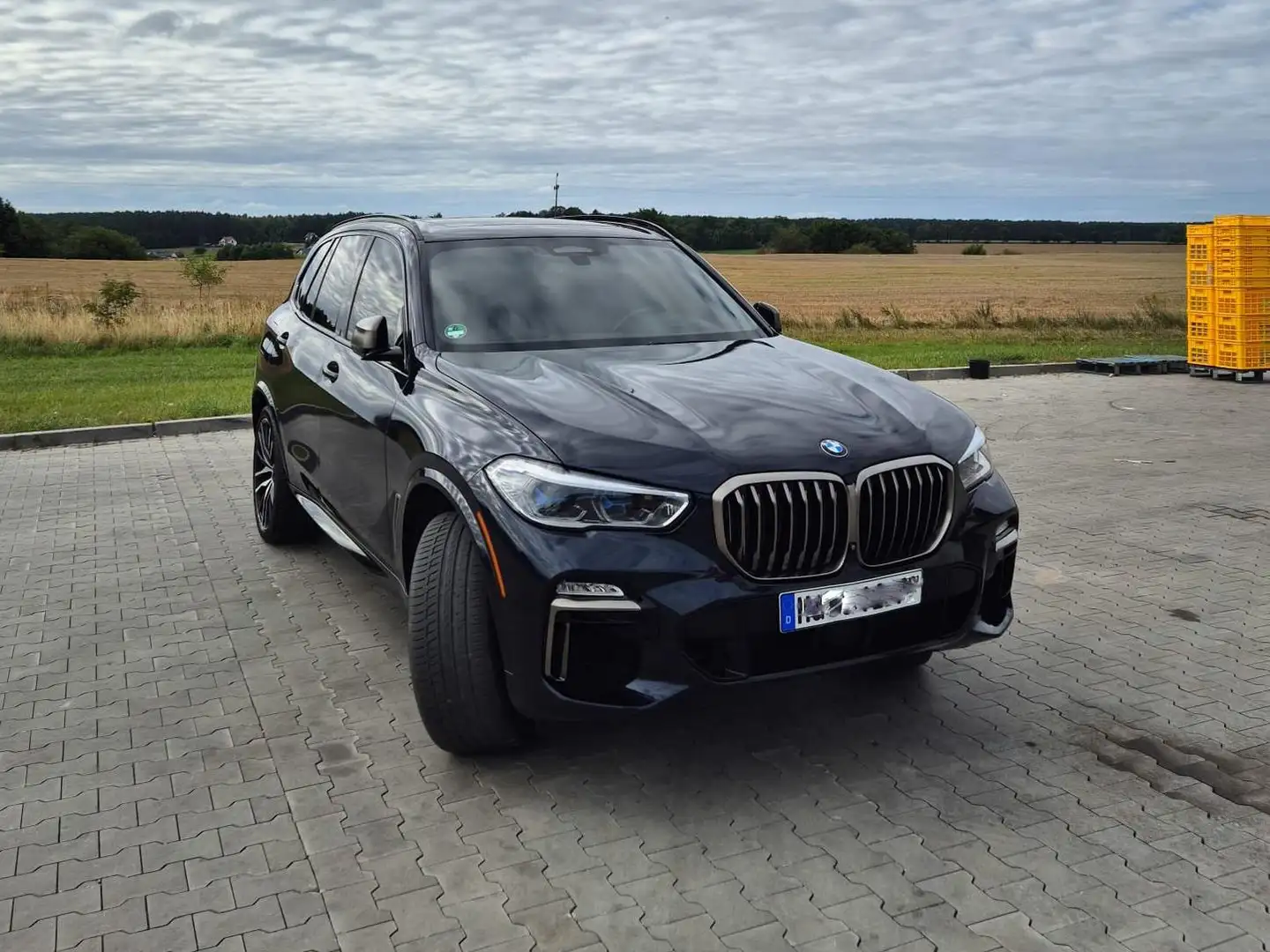 BMW X5 M X5 M50i - 1