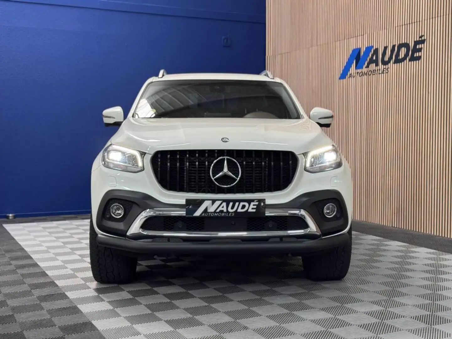 Mercedes-Benz CL 350 D 258 CH BVA Progressive AMG 4-Matic Bianco - 2