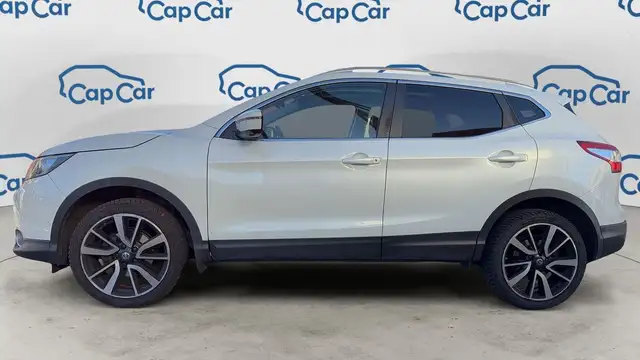 Nissan Qashqai view 2