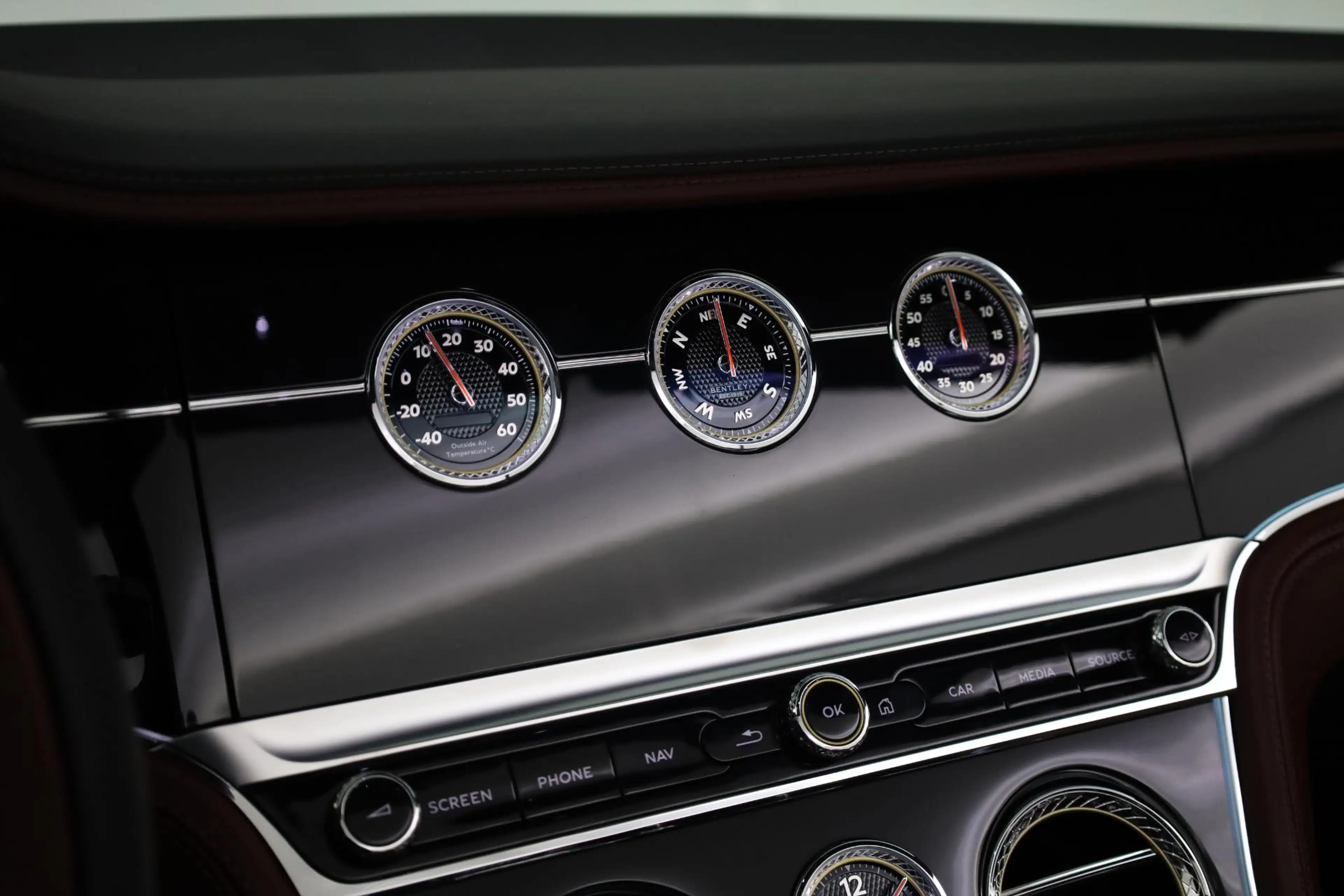 Bentley Continental GTC 6.0 W12 Speed -Keramisch/Carbon/Naim- — photo 24