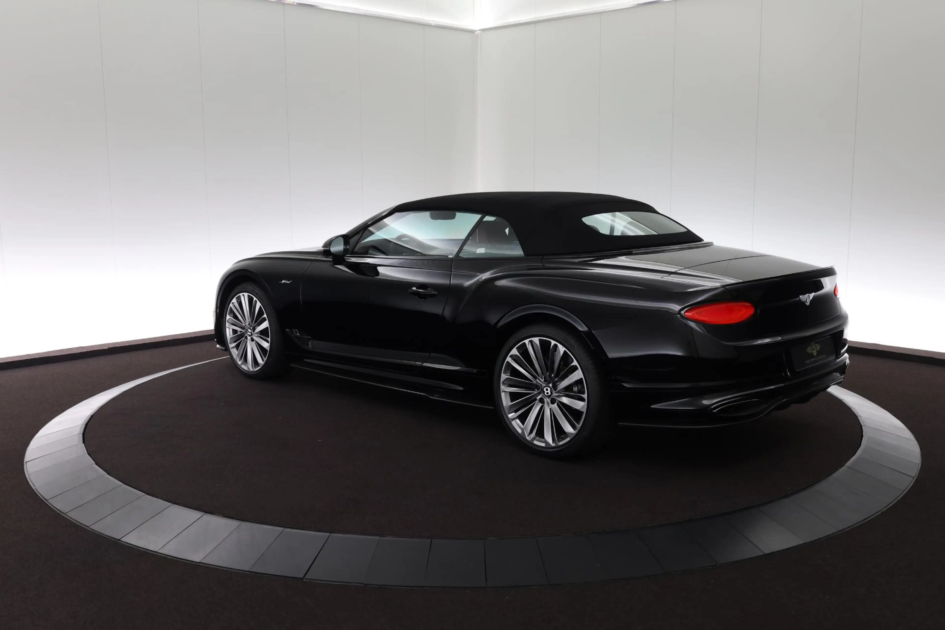 Bentley Continental GTC 6.0 W12 Speed -Keramisch/Carbon/Naim- — photo 6