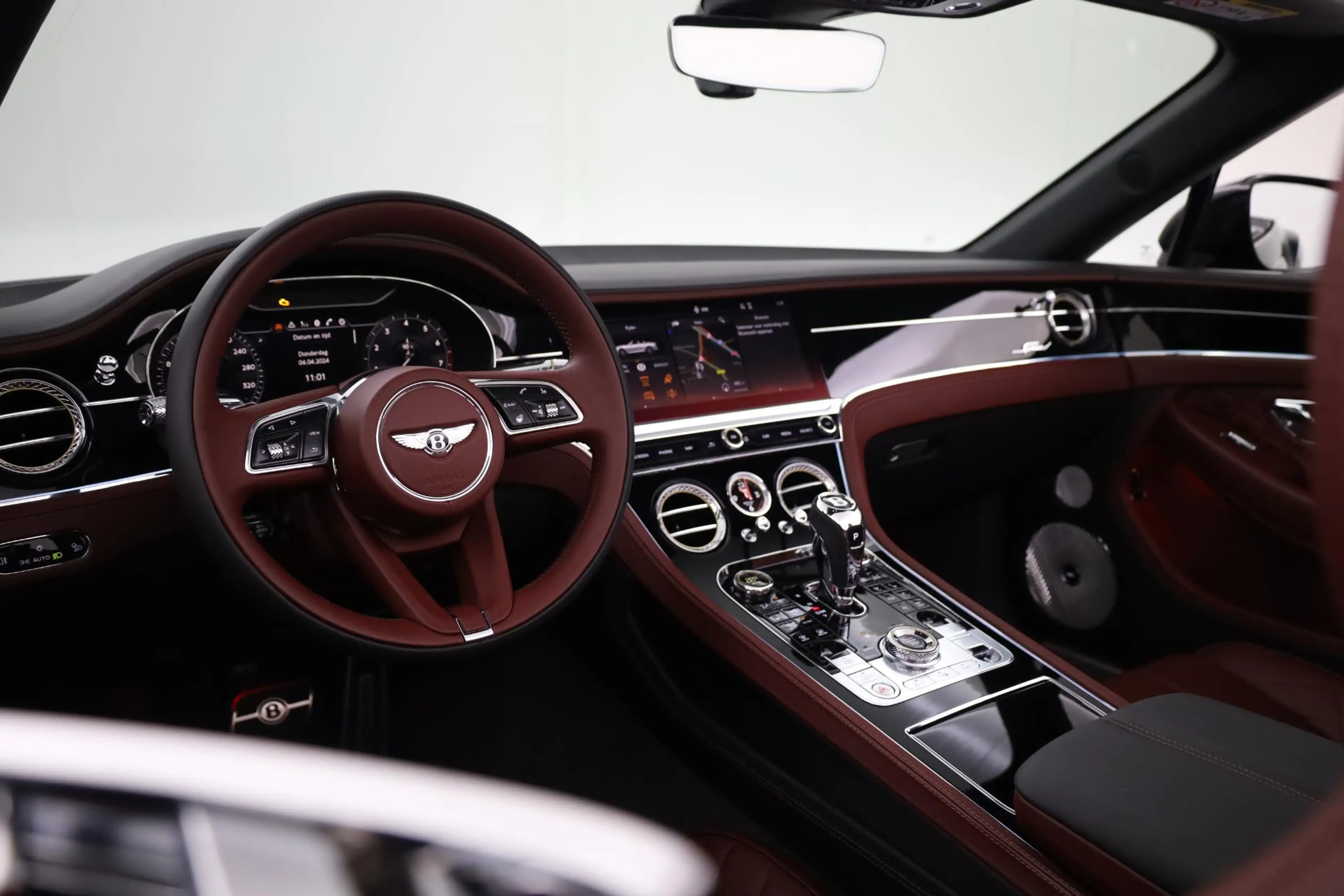 Bentley Continental GTC 6.0 W12 Speed -Keramisch/Carbon/Naim- — photo 16