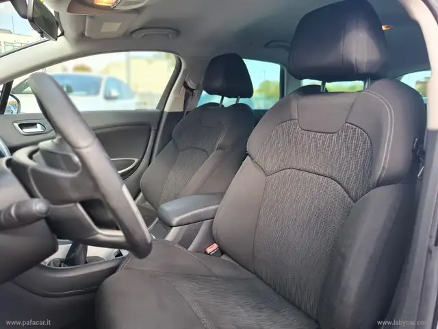 Citroen C5 view 8