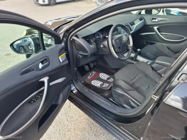 Citroen C5 view 6