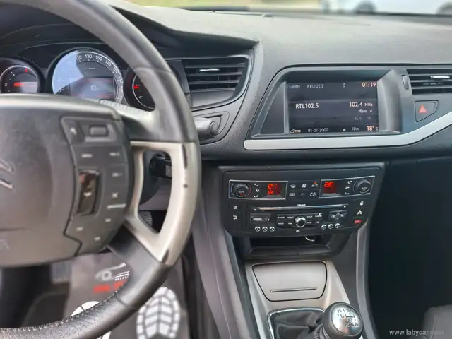 Citroen C5 view 11
