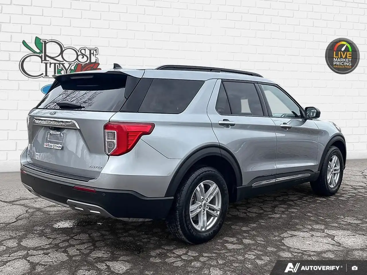Ford Explorer снимка Ford Explorer