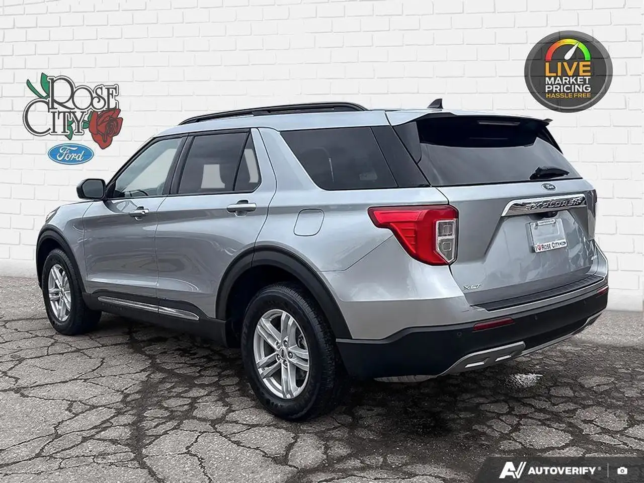 Ford Explorer снимка Ford Explorer