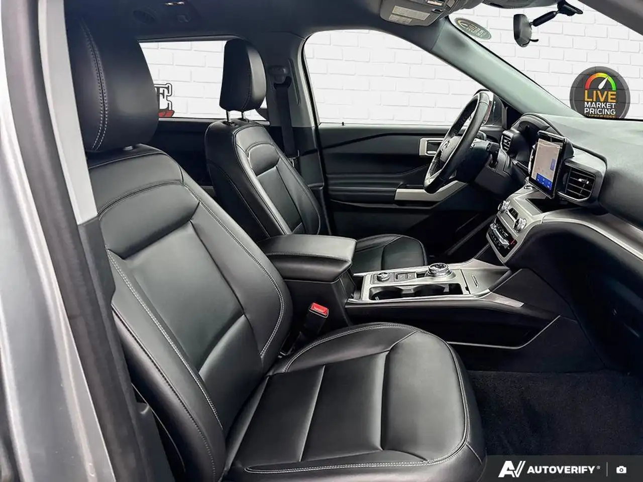 Ford Explorer снимка Ford Explorer