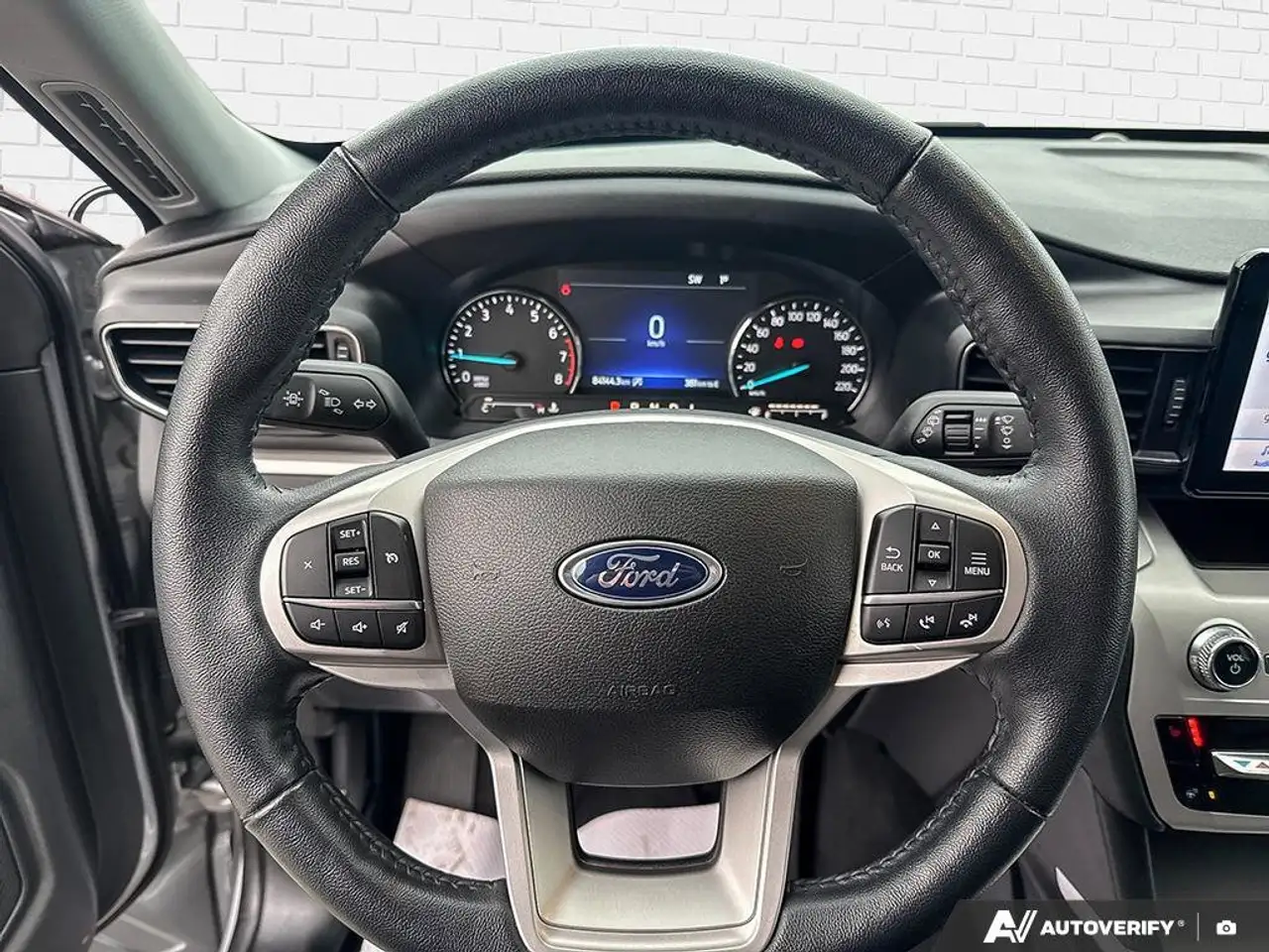 Ford Explorer снимка Ford Explorer