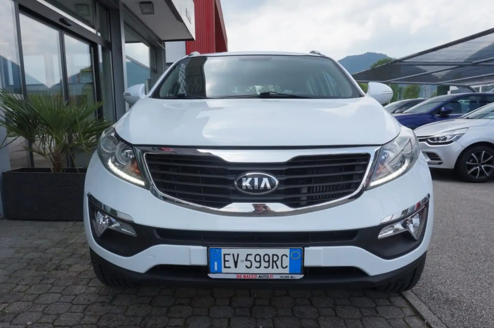 Kia Sportage 1.7 CRDI VGT 2WD Cool OK NEOPATENTATI Bianco - 2