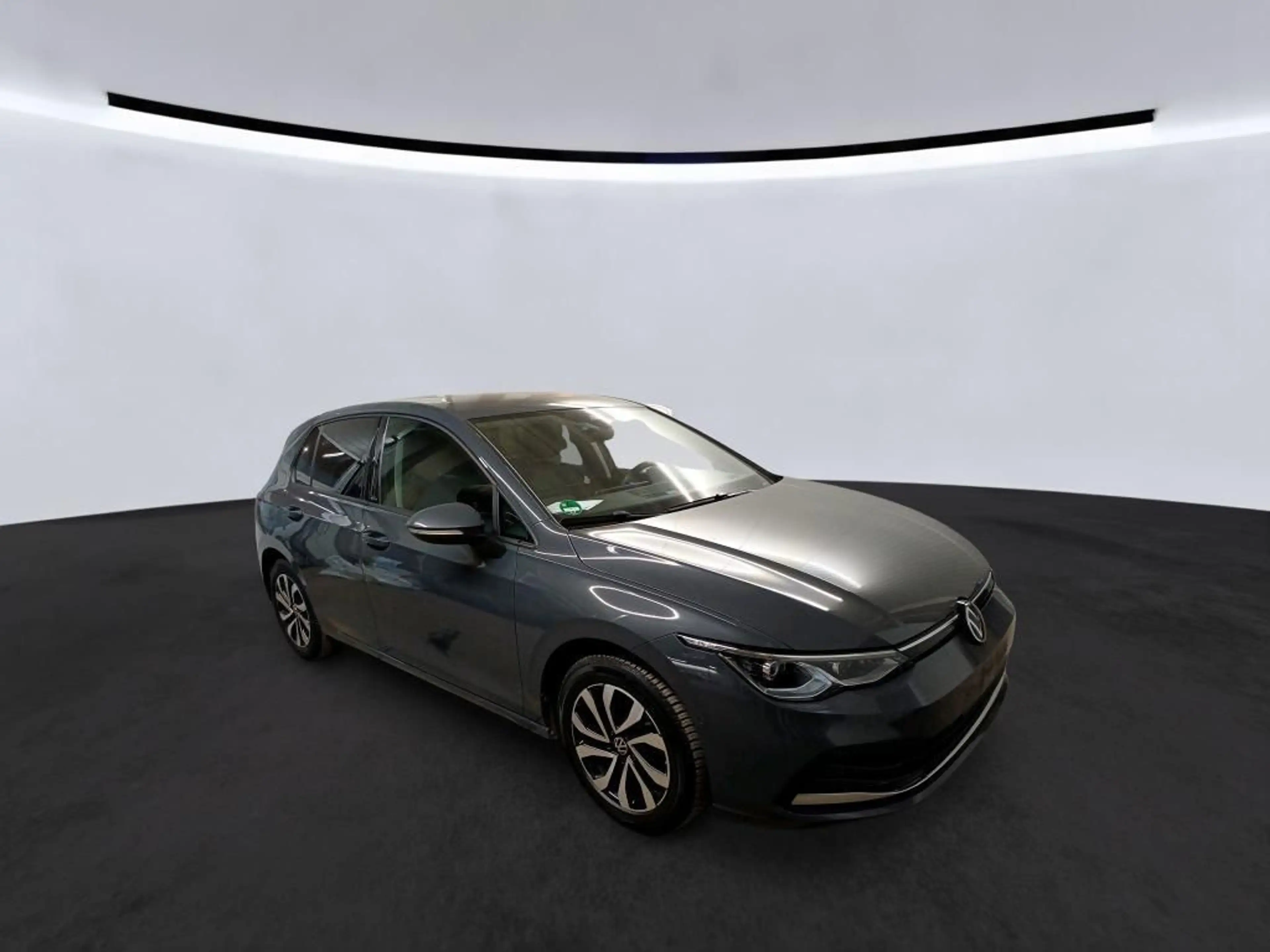 Volkswagen Golf VIII ACTIVE 1.5TSI 150PS ACC.5J-G.STHZG.NAVI+VC.2x — photo 3