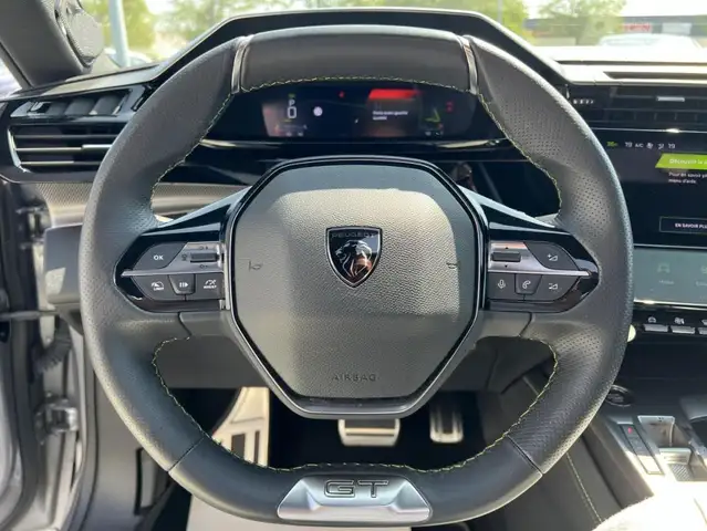 Peugeot 308 view 10