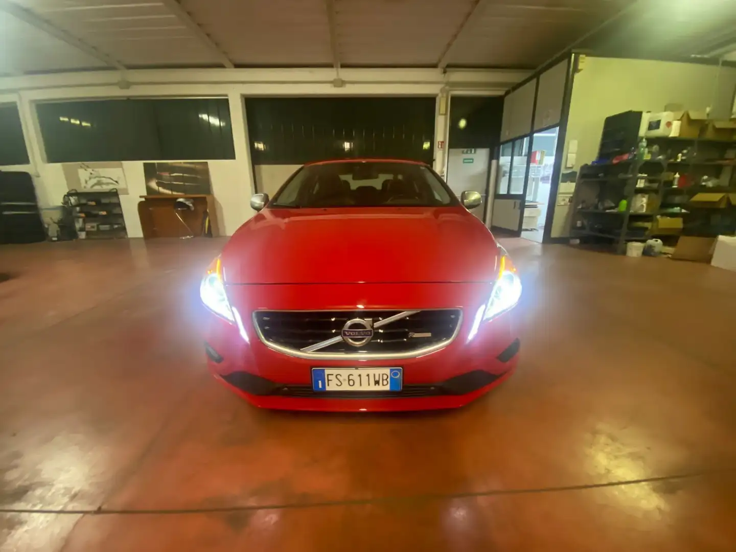 Volvo S60 D3 Geartronic R-Design Rosso - 1