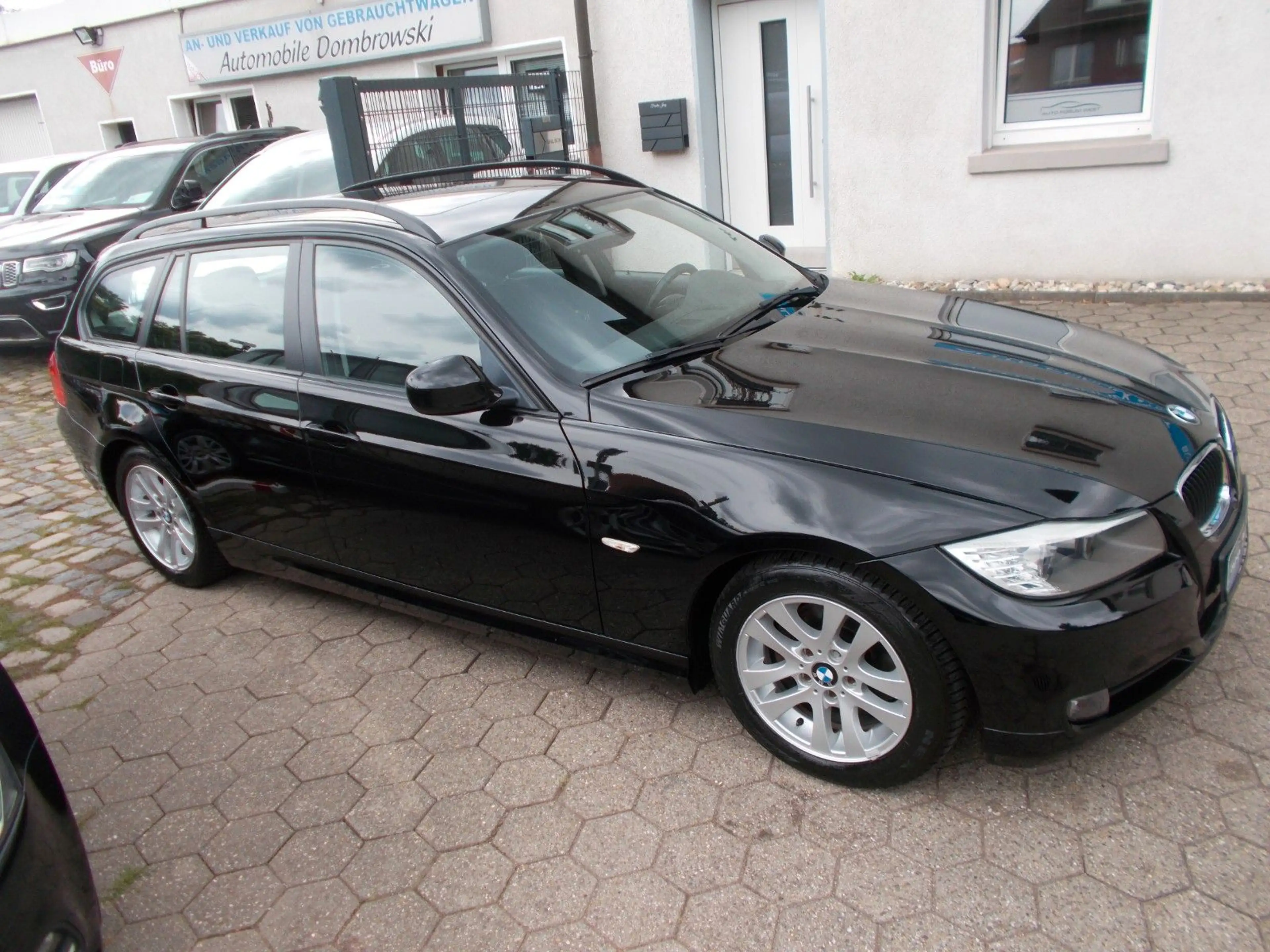BMW 318 3 Touring 318 i — photo 5