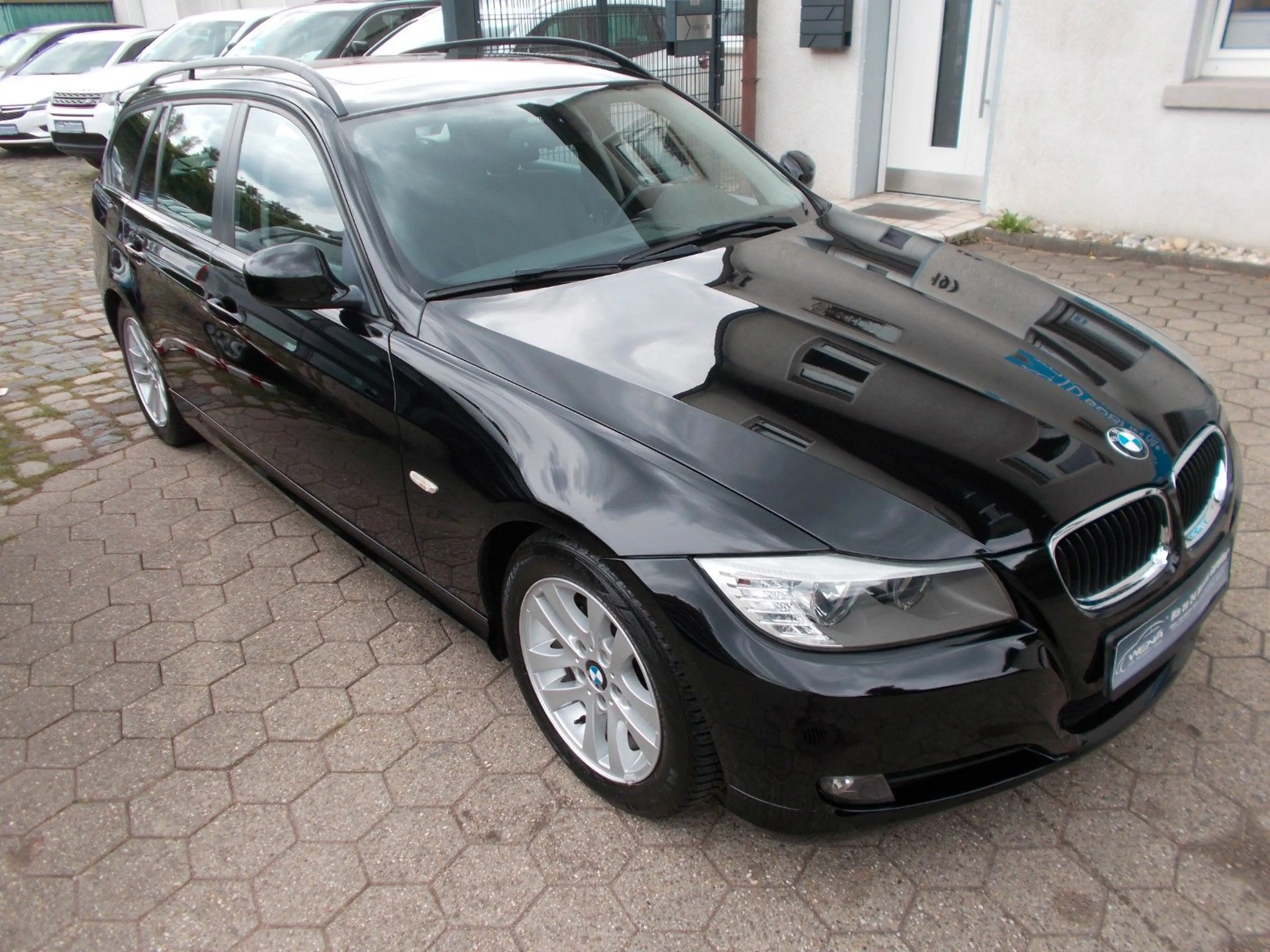 BMW 318 3 Touring 318 i — photo 4