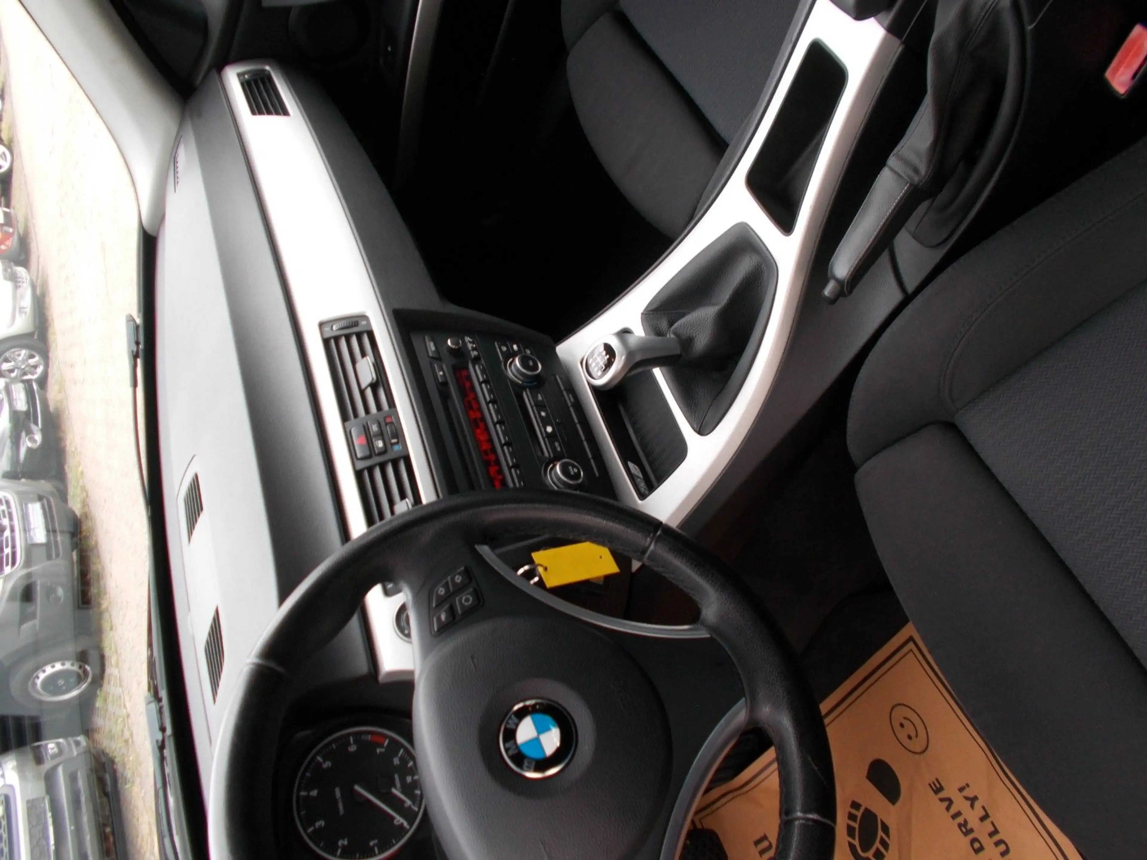 BMW 318 3 Touring 318 i — photo 11