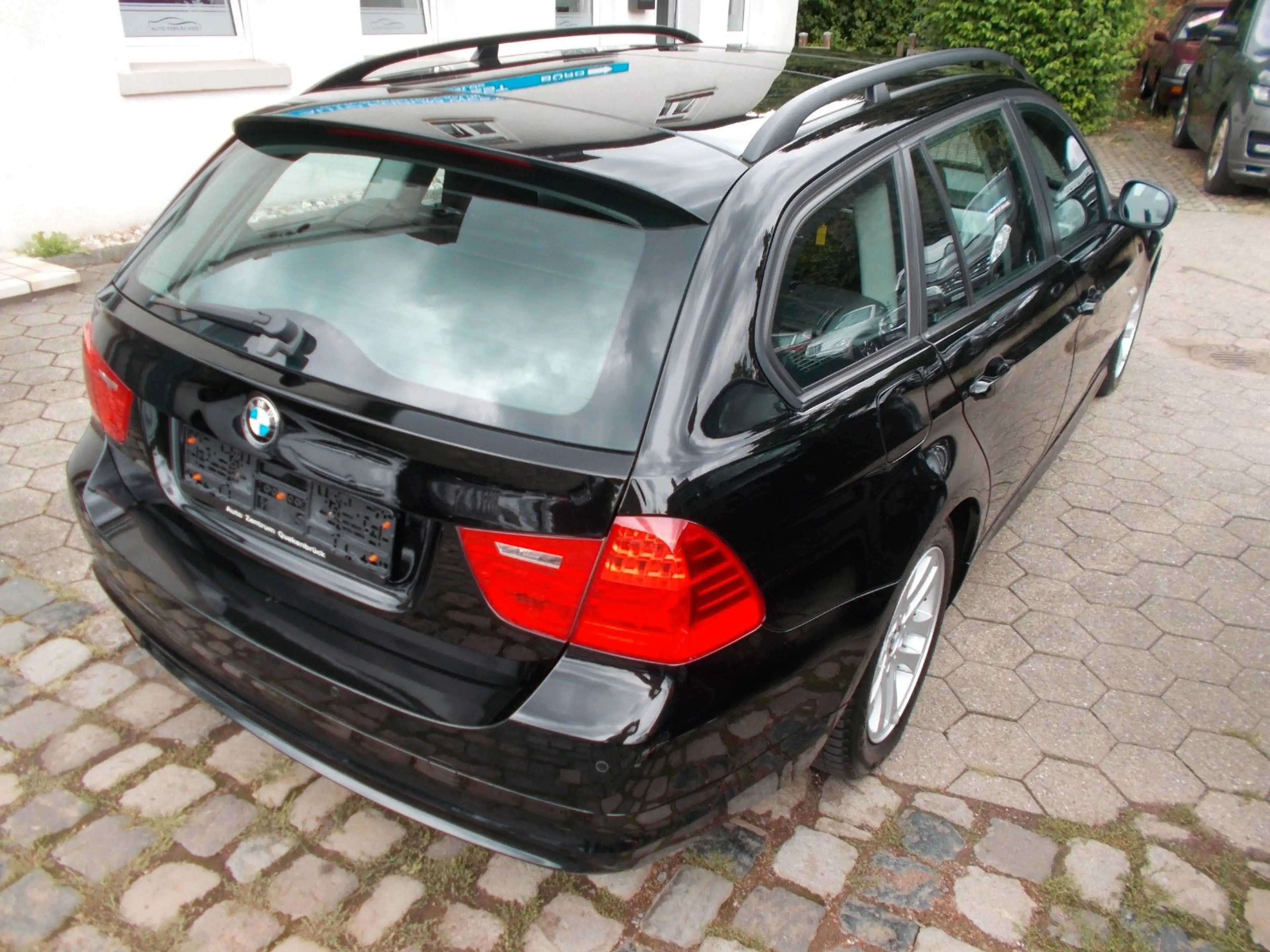 BMW 318 3 Touring 318 i — photo 8
