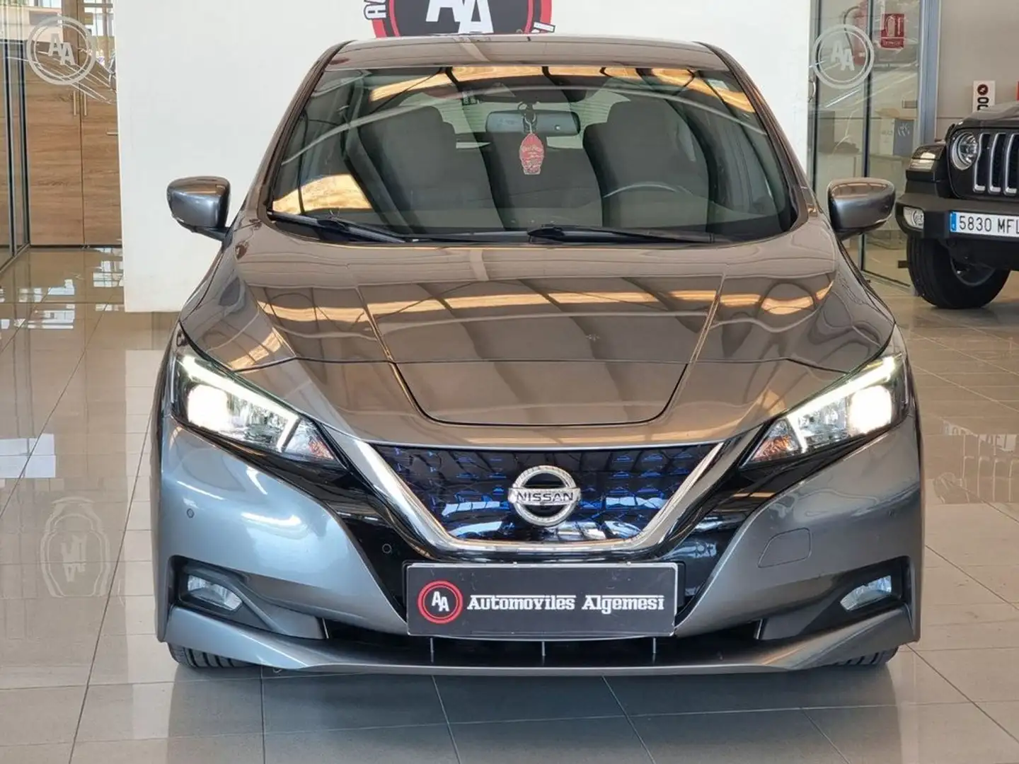 Nissan Leaf 40kWh NConnecta Led Gris - 2