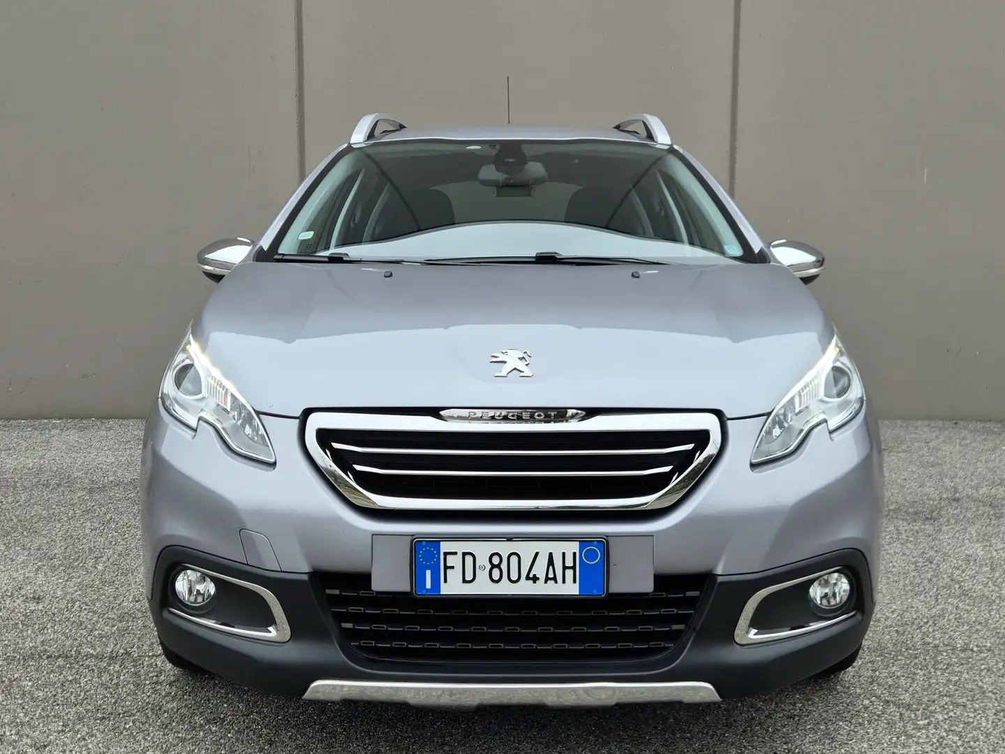 Peugeot 2008 2008 1.6 bluehdi Allure s Silber - 2