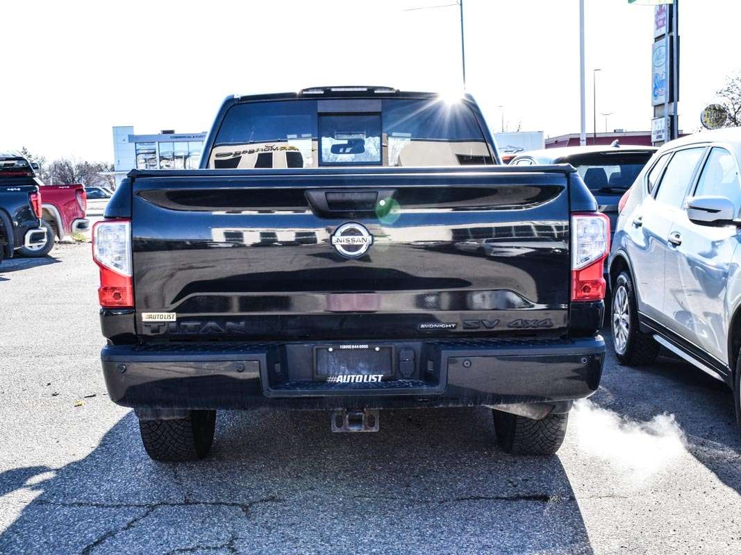 2018 Nissan Titan Crew Cab