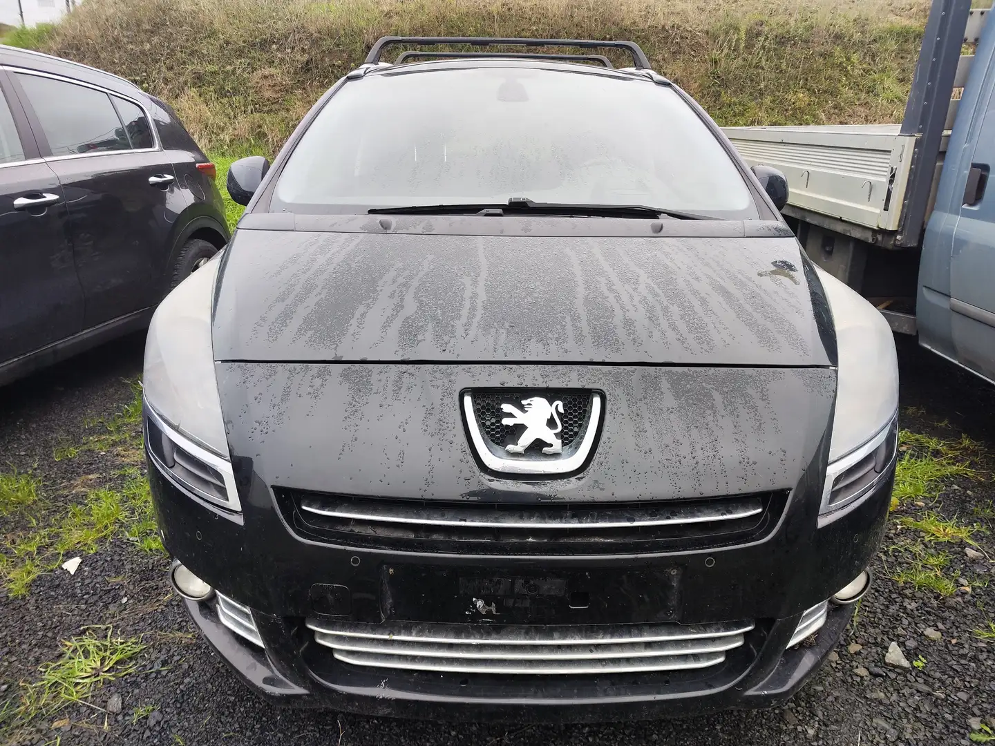 Peugeot 5008 5008 HDI Černá - 2