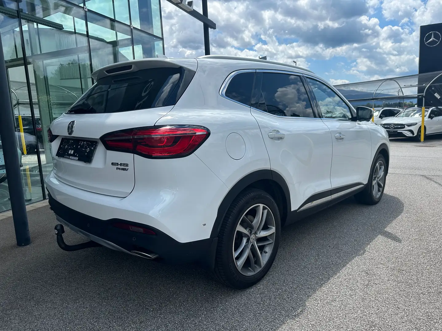MG EHS 1,5 PHEV Luxury Aut.*Leder ROT*PANO*ACC*AHV* Weiß - 2