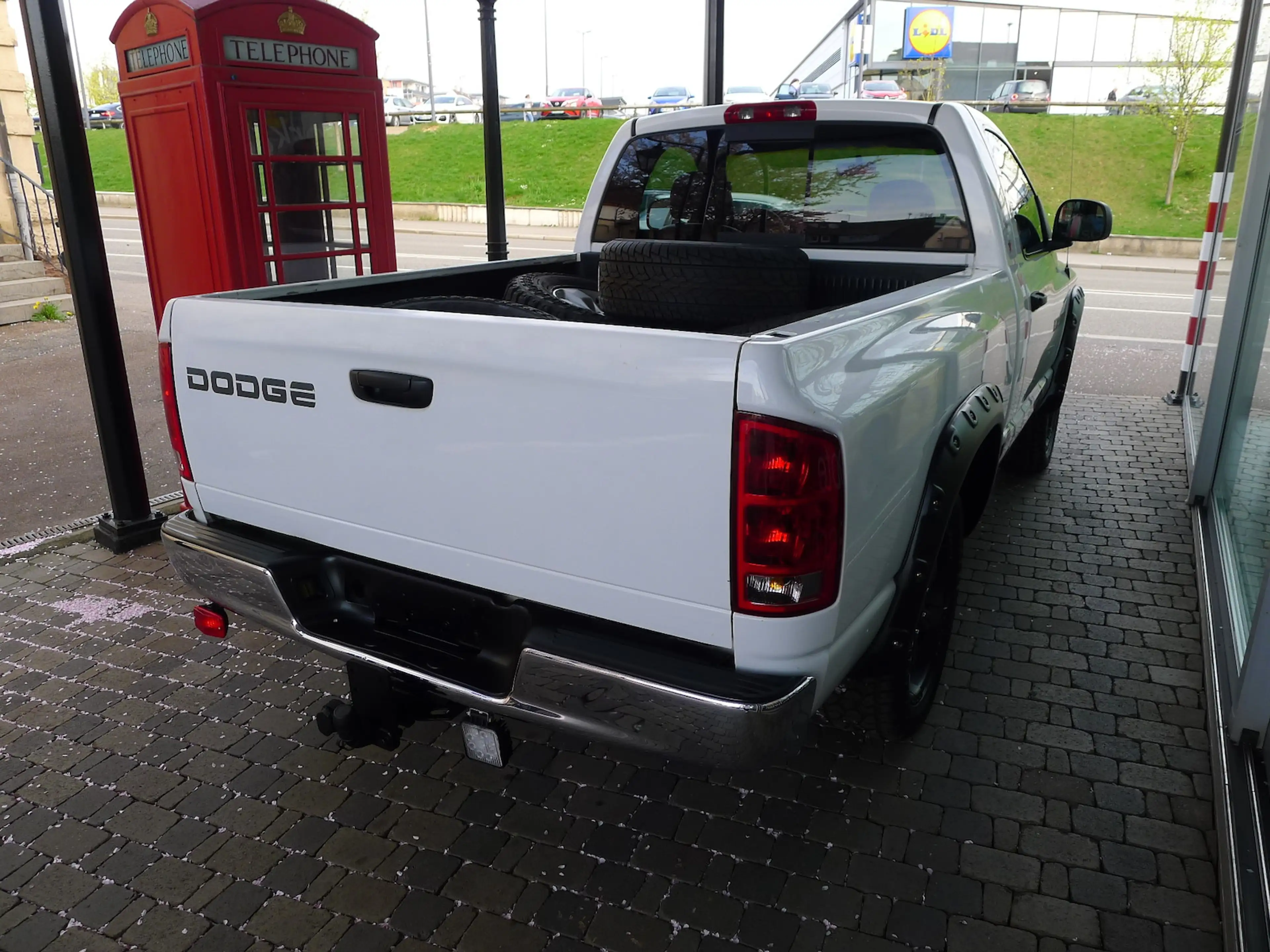 Dodge RAM 1500 Single Cab 3-Sitzer Schalter LKW-Zulas. — photo 4