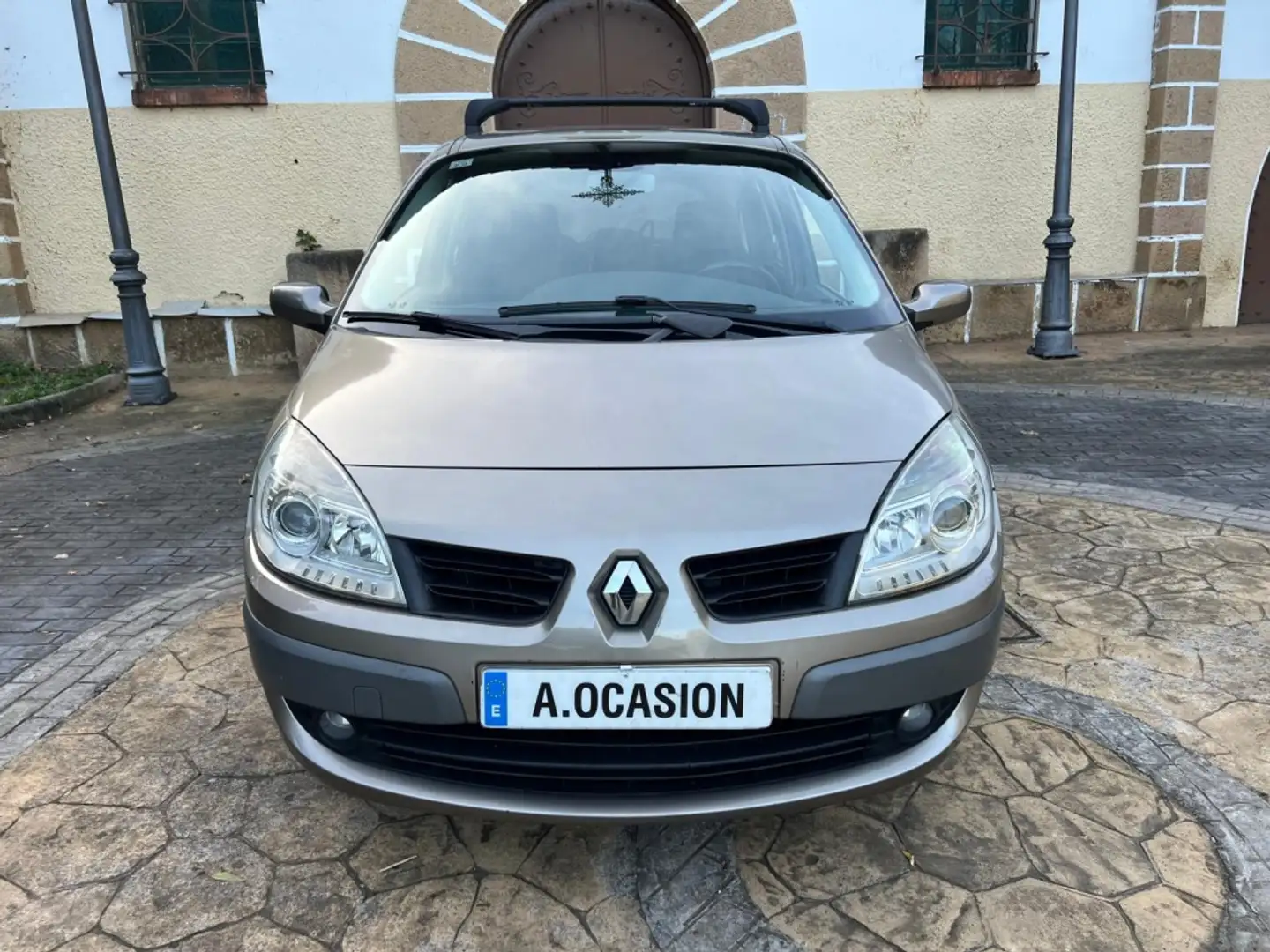 Renault Grand Scenic 1.5DCI Dynamique 7pl. Beige - 2