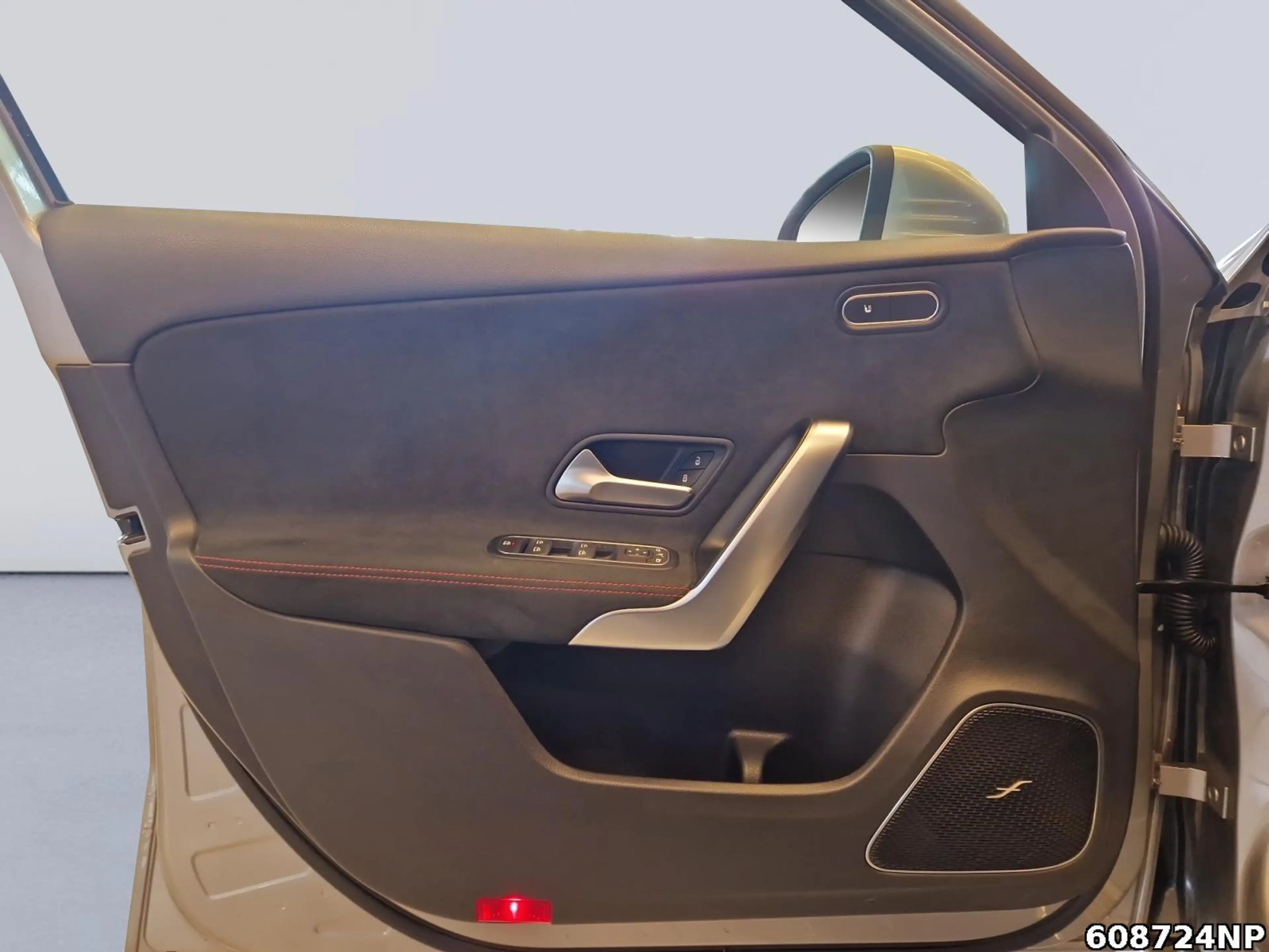 Mercedes-Benz A 220 d AMG Burmester Standh. Multibeam 360° kam — photo 11