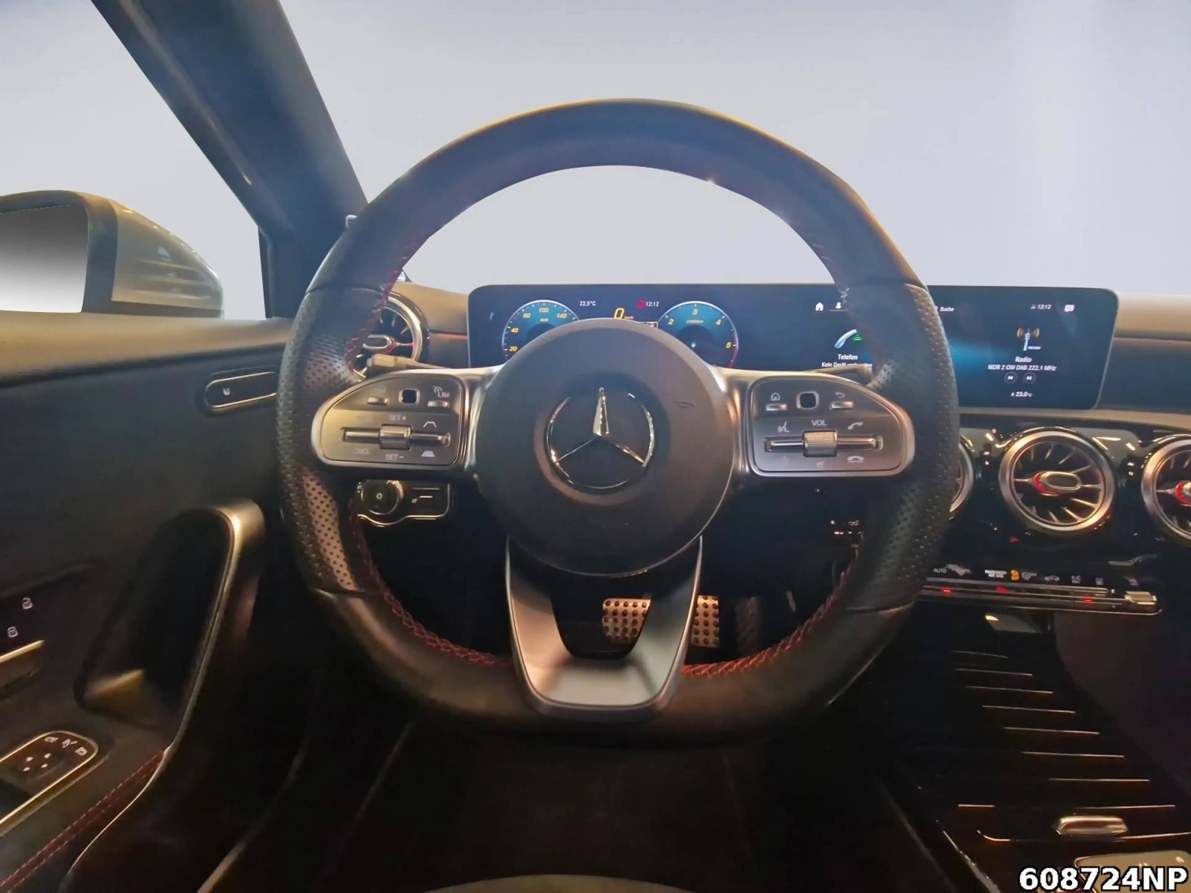 Mercedes-Benz A 220 d AMG Burmester Standh. Multibeam 360° kam — photo 8