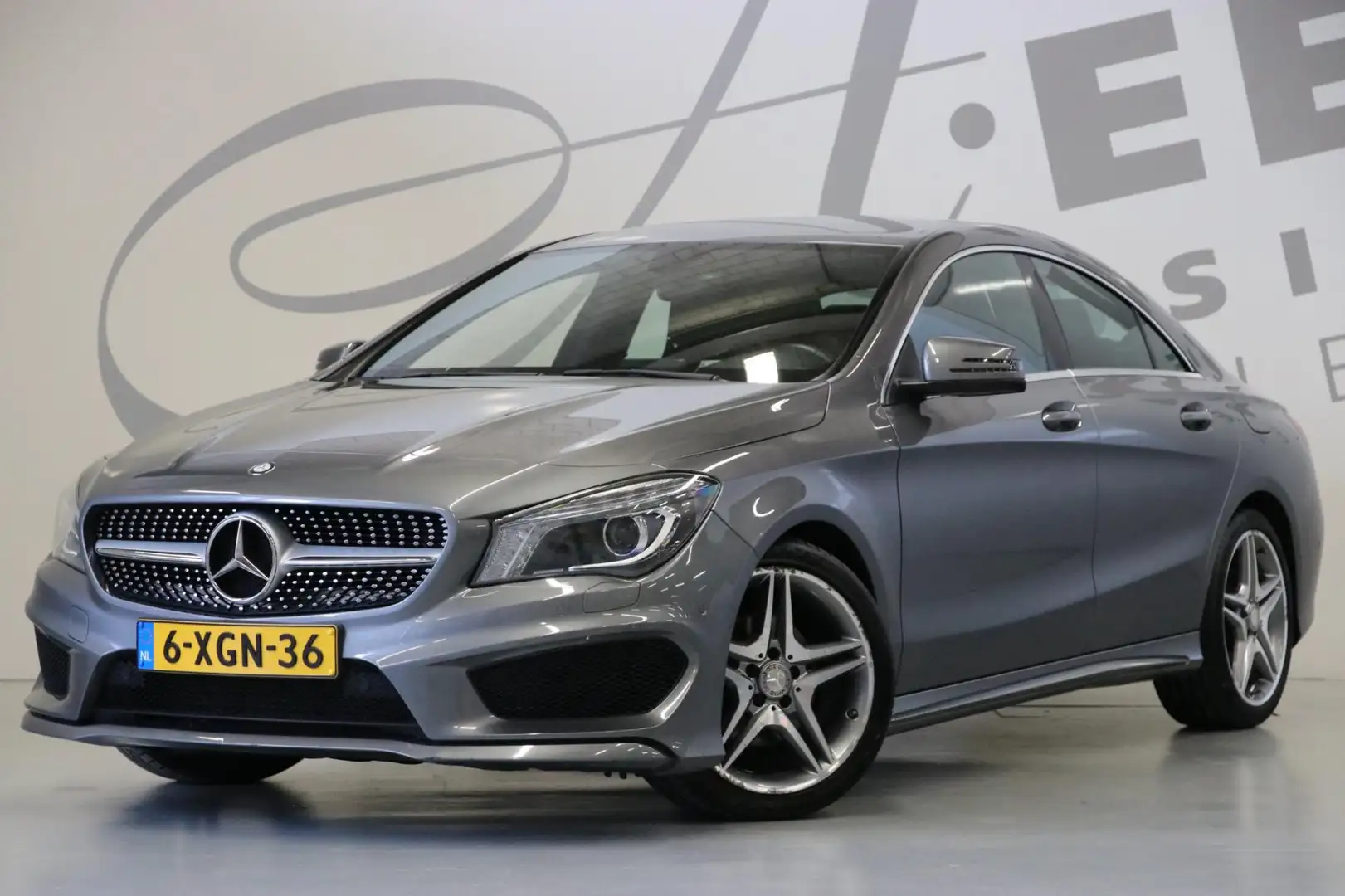 Mercedes-Benz CLA 180 Ambition Grijs - 1